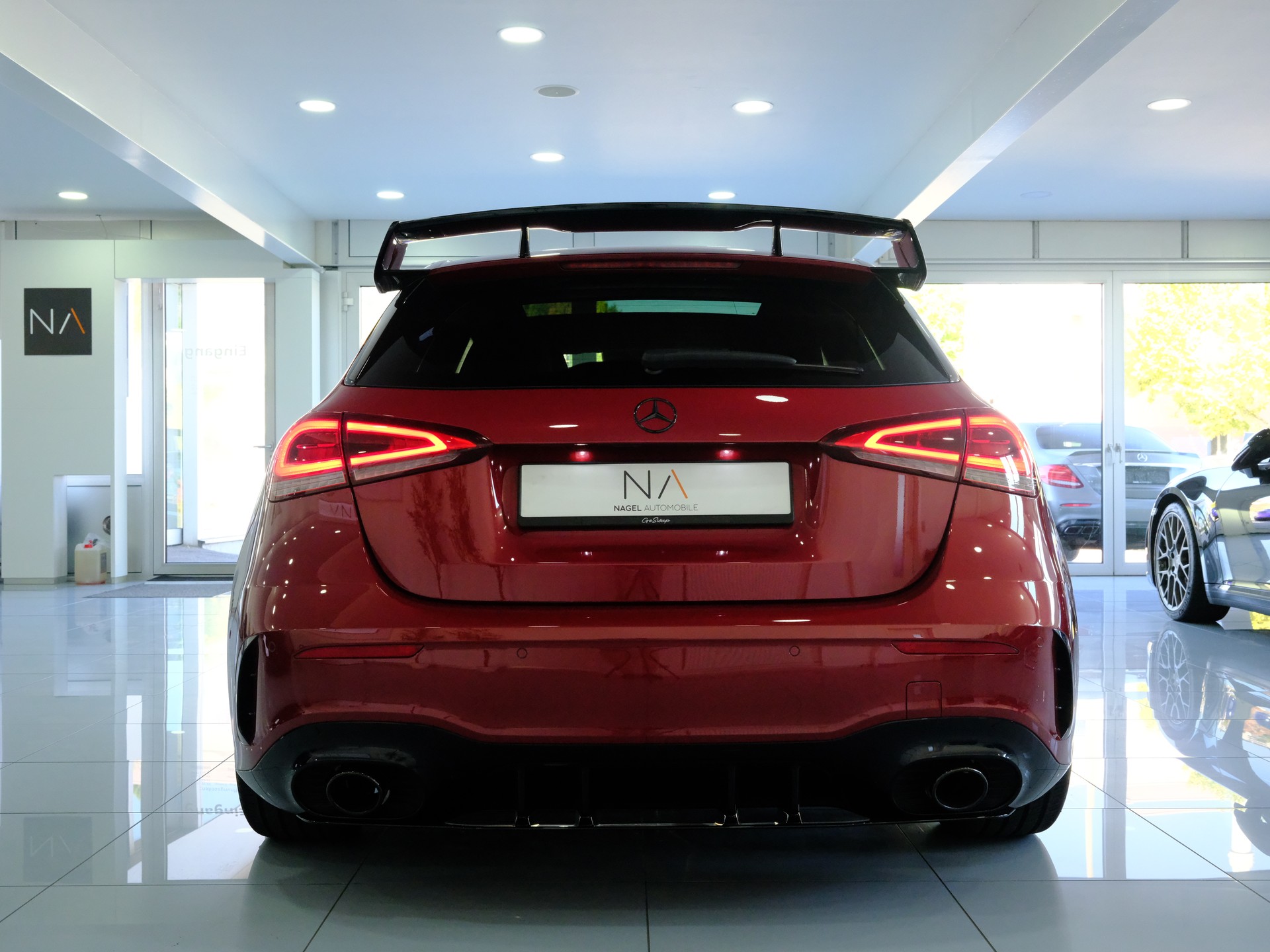 MERCEDES-BENZ A 35 AMG 4Matic Speedshift-image-5