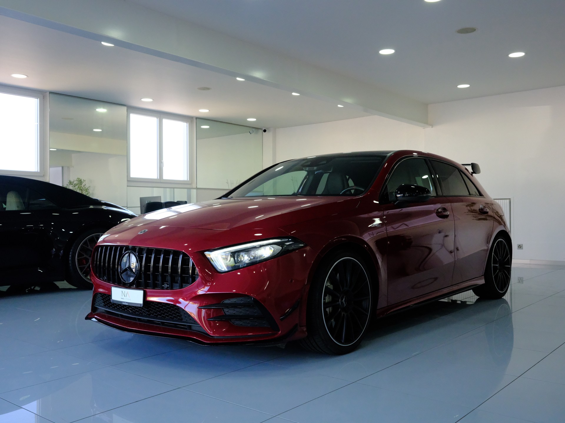 MERCEDES-BENZ A 35 AMG 4Matic Speedshift-image-3