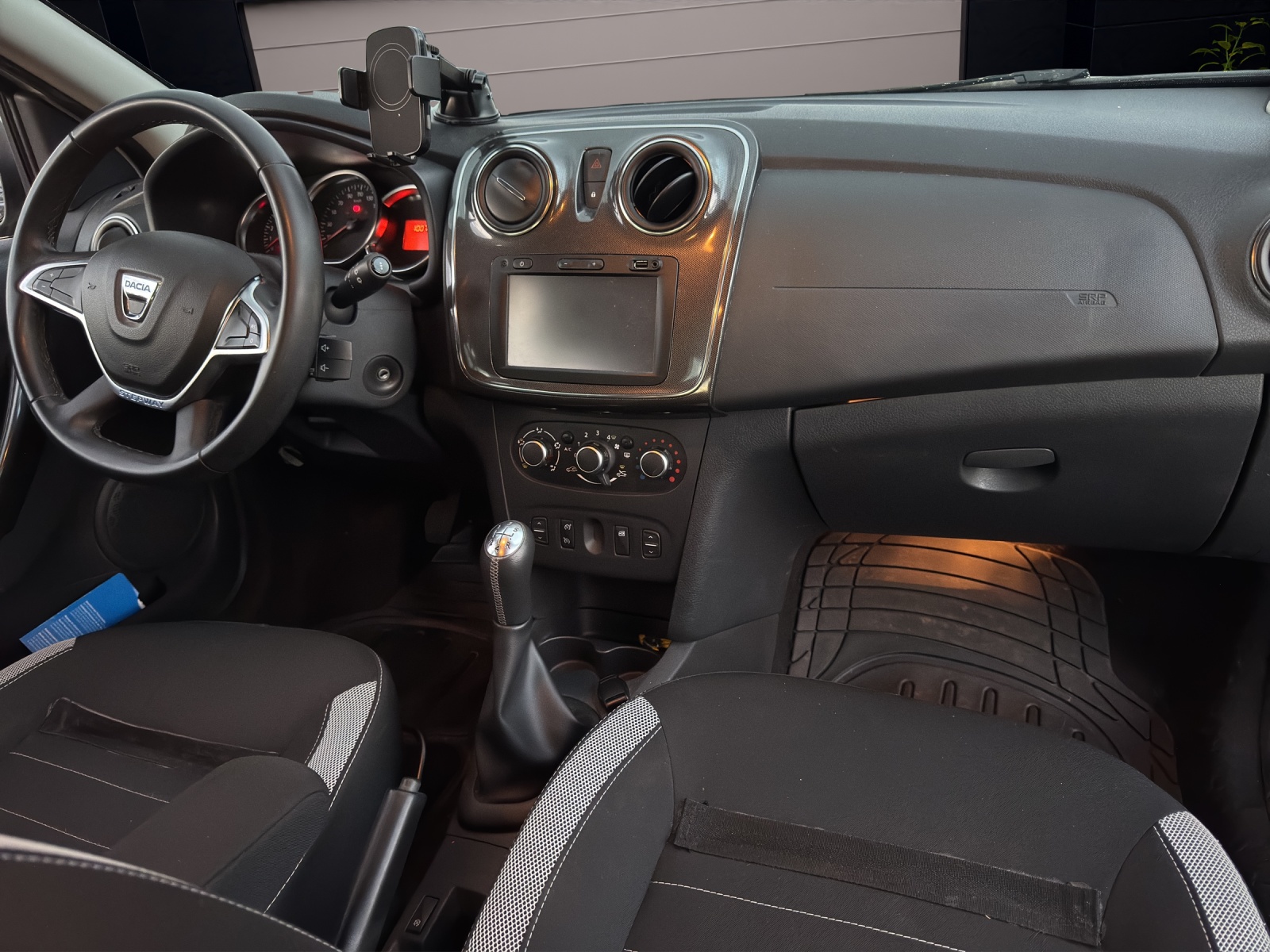 DACIA Logan MCV 0.9 Stepway-image-10