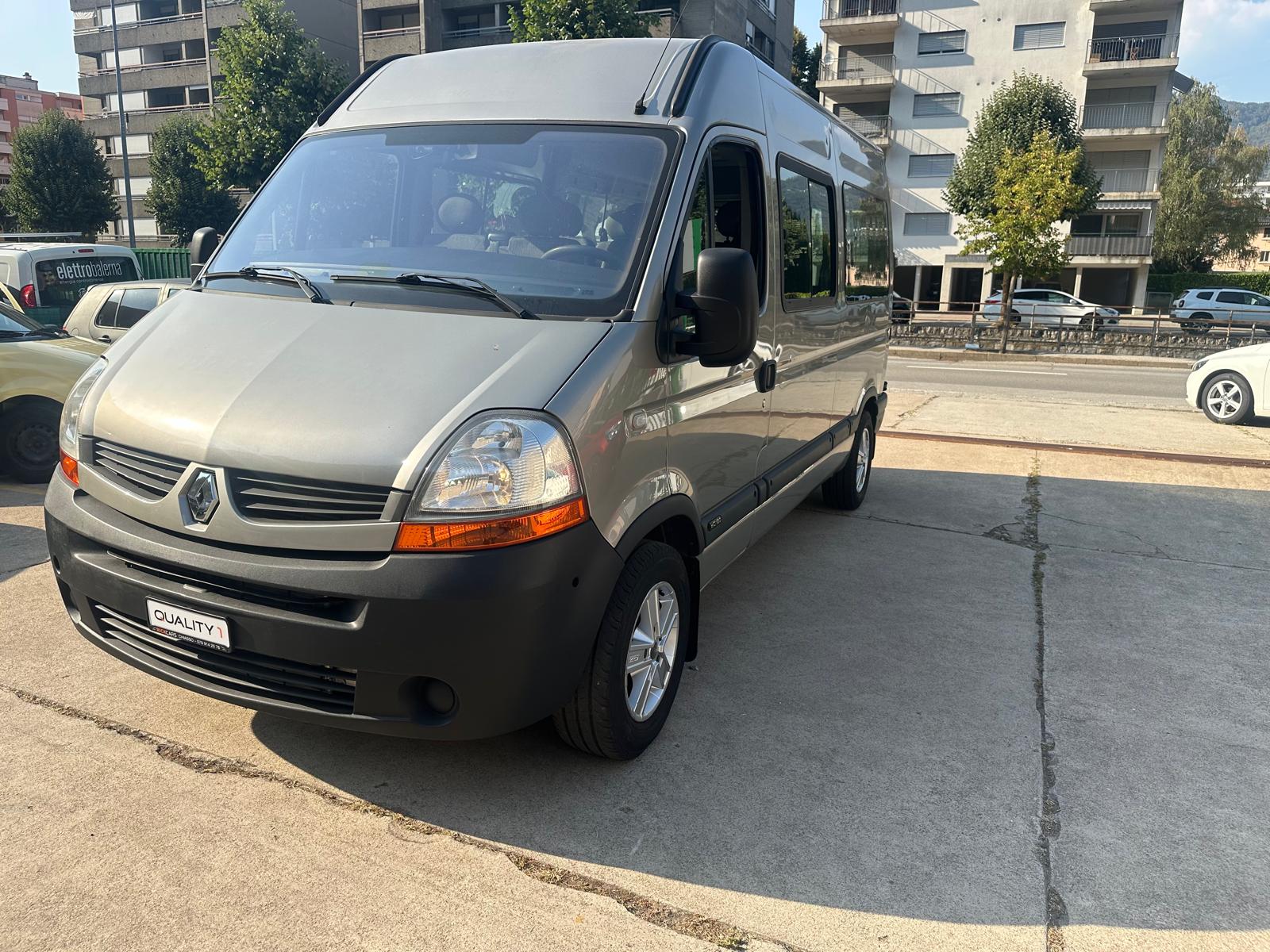 RENAULT Master T35 2.5dCi L2H2-image-0