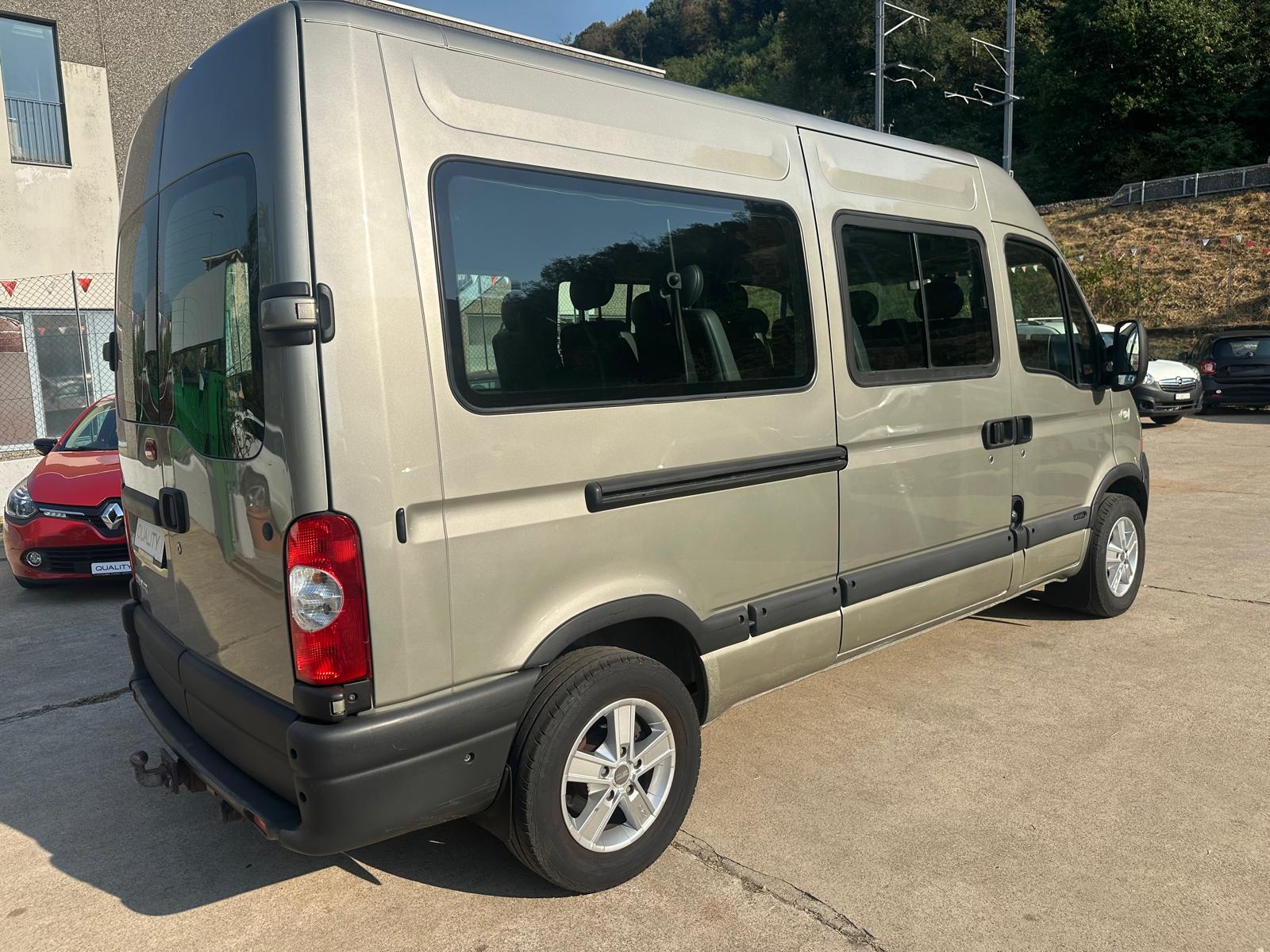 RENAULT Master T35 2.5dCi L2H2-image-5