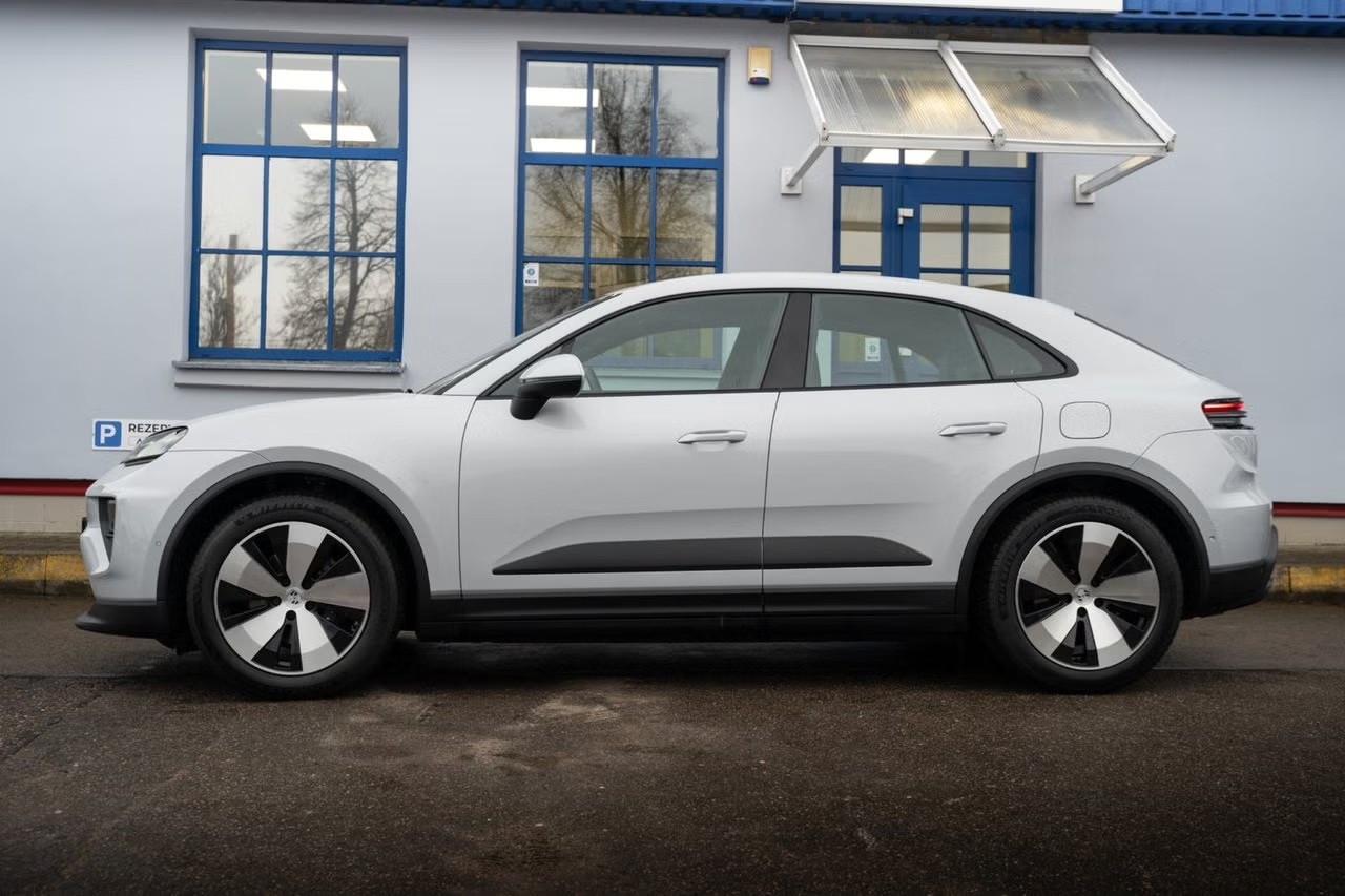 PORSCHE Macan 4 100kWh-image-8
