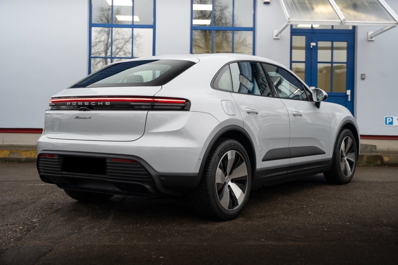 PORSCHE Macan 4 100kWh-image-4