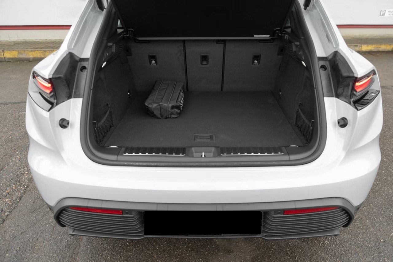 PORSCHE Macan 4 100kWh-image-6