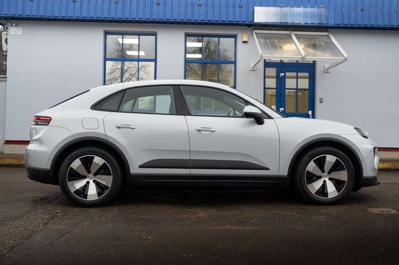 PORSCHE Macan 4 100kWh-image-3