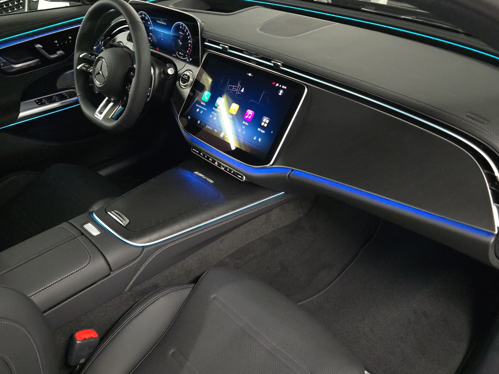 MERCEDES-BENZ E 53 Hybrid AMG 4Matic+-image-11
