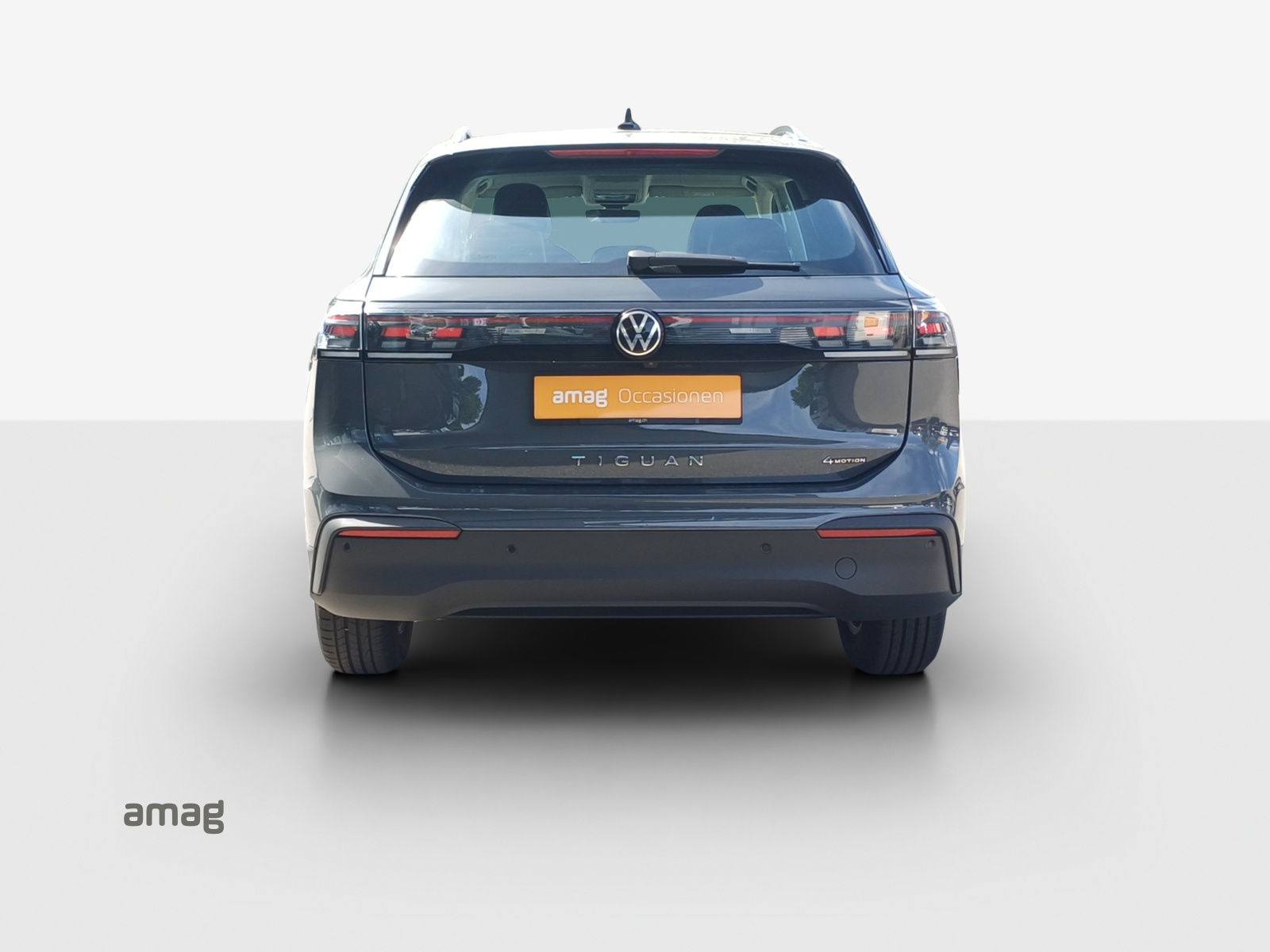 VW Tiguan 2.0 TSI DSG Life 4Motion-image-3