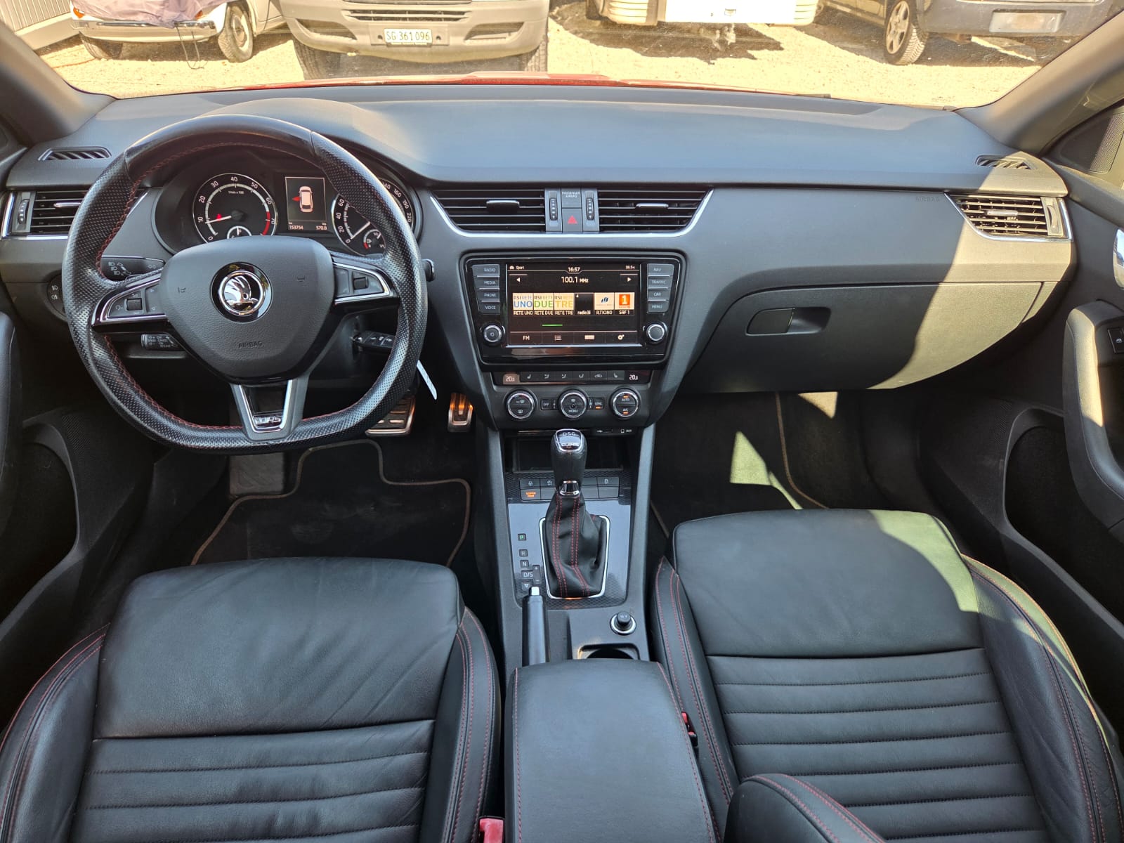 SKODA Octavia Combi 2.0 TSI RS DSG-image-10