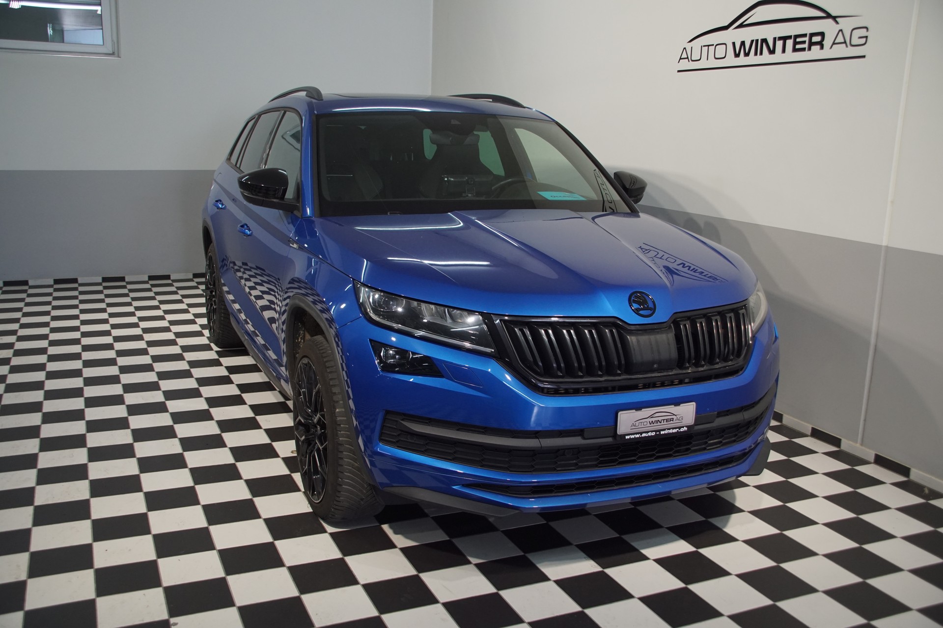 SKODA Kodiaq 2.0 TSI 4x4 Sport Line-showroom-element-2