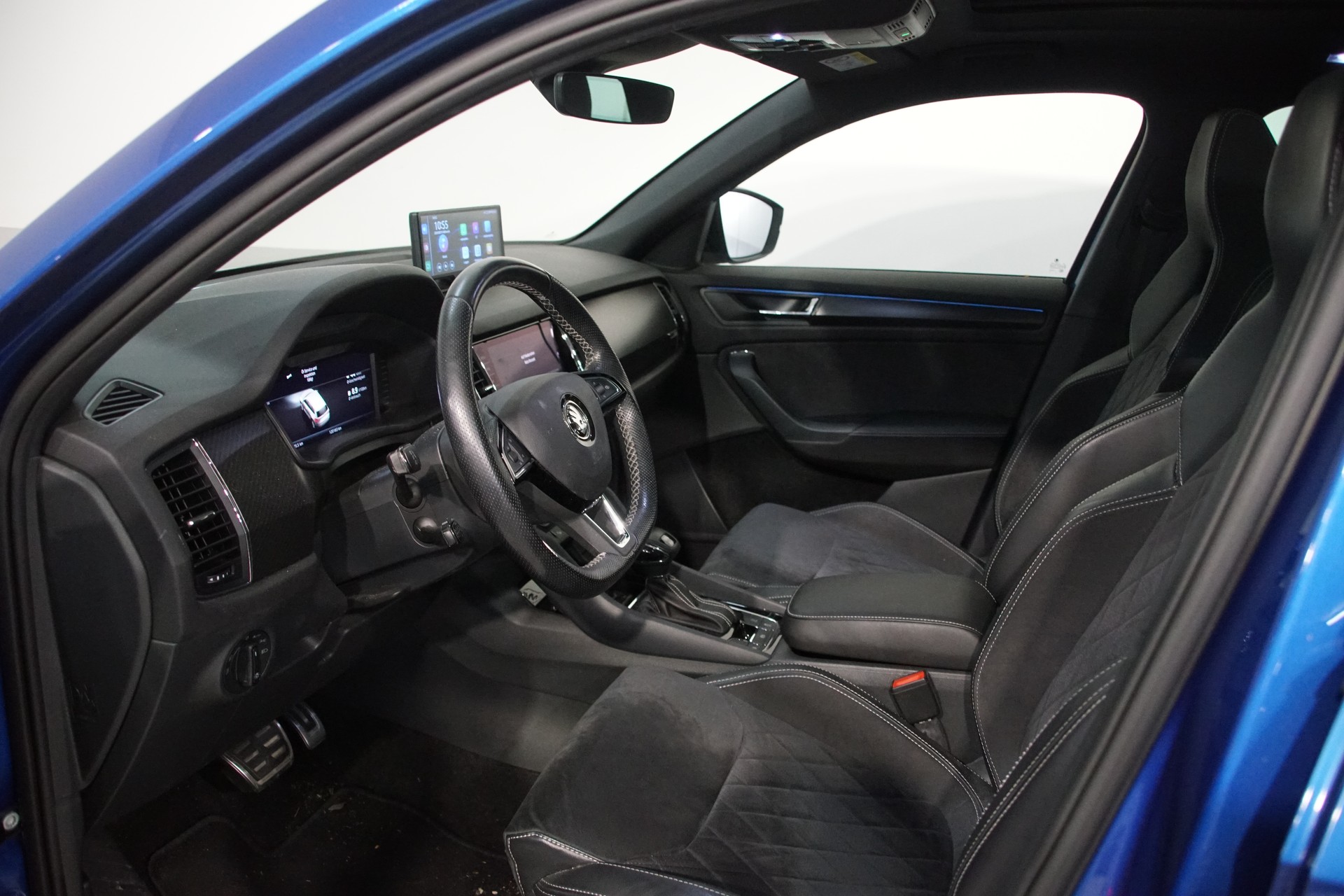 SKODA Kodiaq 2.0 TSI 4x4 Sport Line-image-9