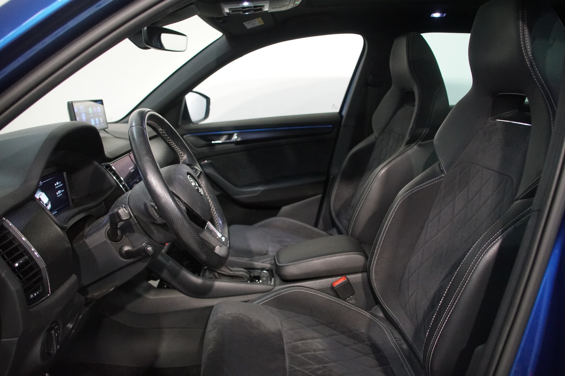 SKODA Kodiaq 2.0 TSI 4x4 Sport Line-image-10