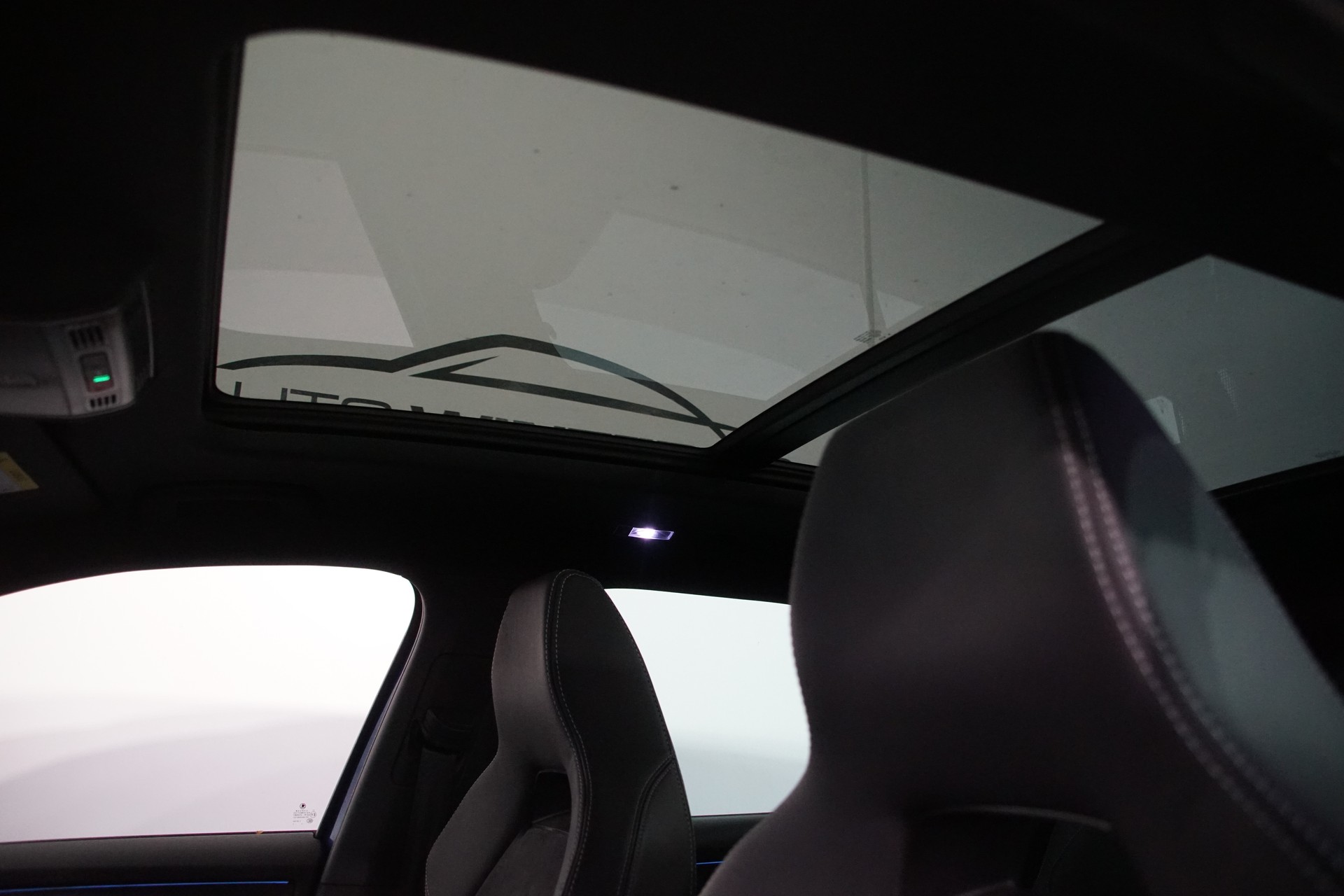 SKODA Kodiaq 2.0 TSI 4x4 Sport Line-image-12