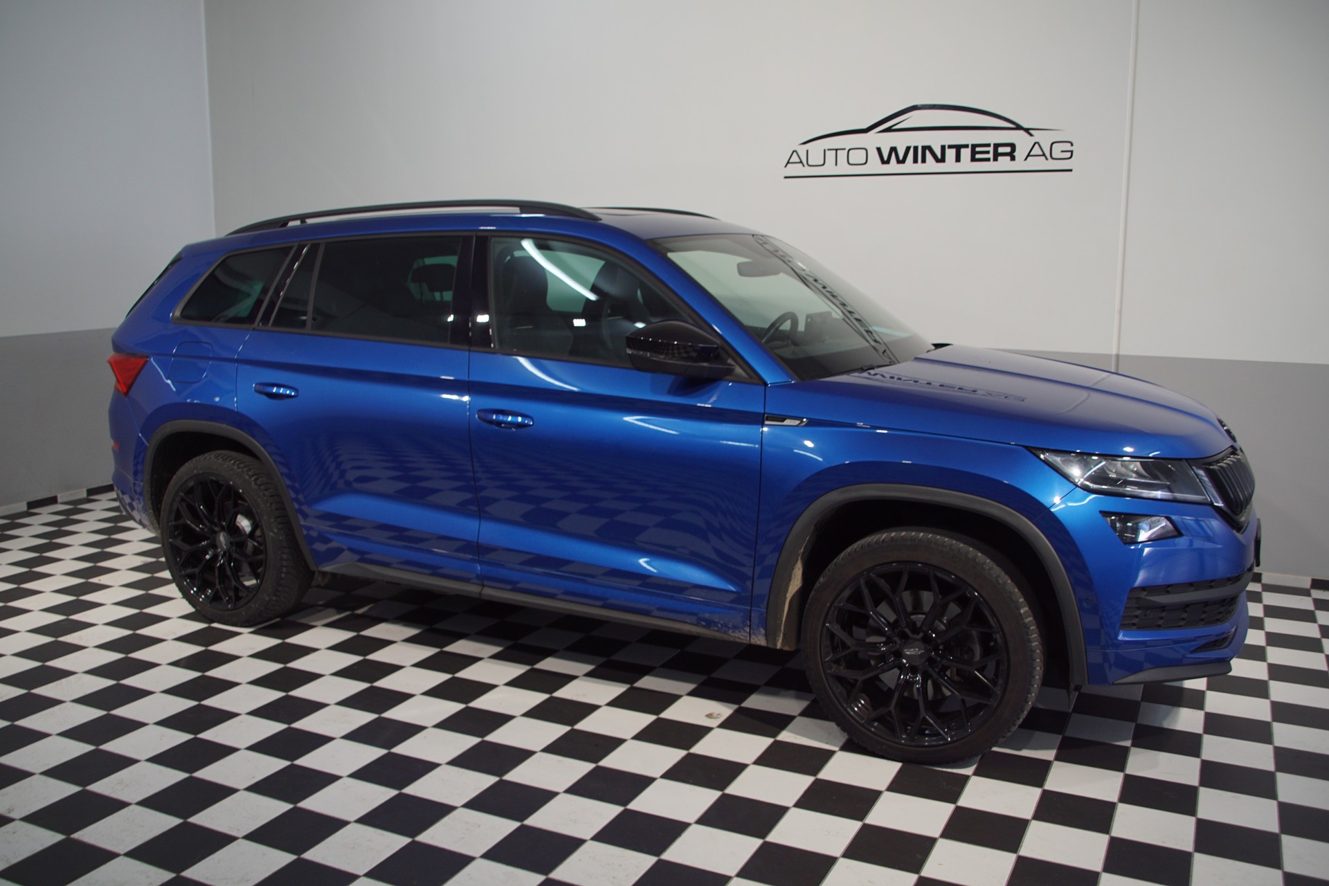 SKODA Kodiaq 2.0 TSI 4x4 Sport Line-showroom-element-1