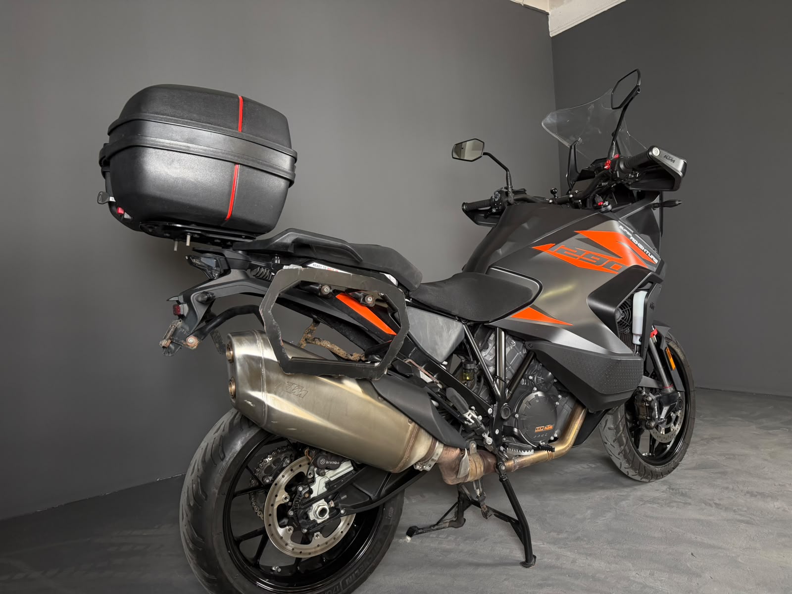 KTM 1290 Super Adventure S-showroom-element-1