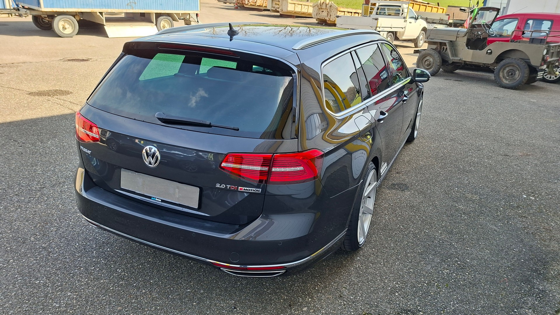 VW Variant 2.0 TDI R-Line DSG-image-5