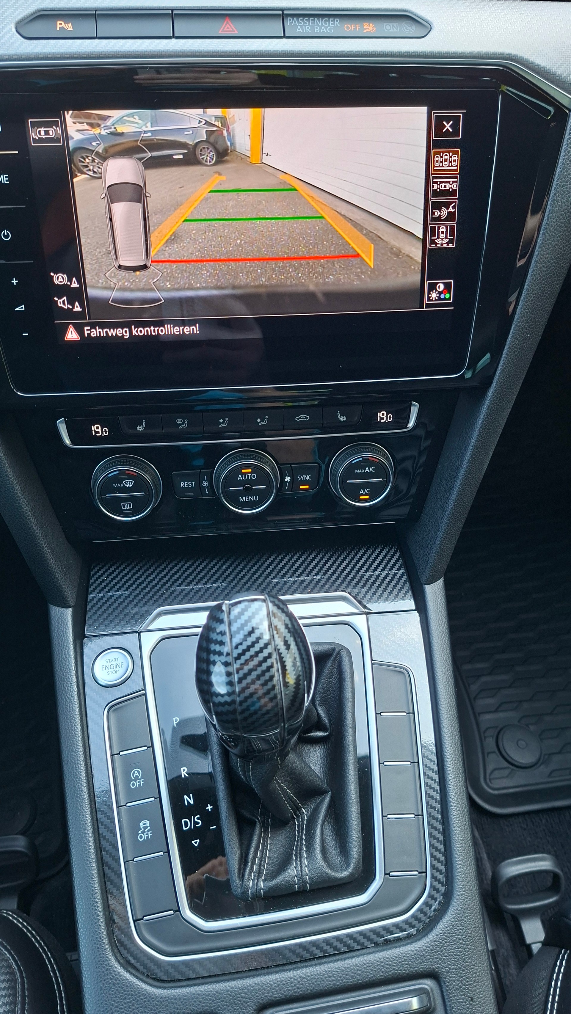 VW Variant 2.0 TDI R-Line DSG-image-15