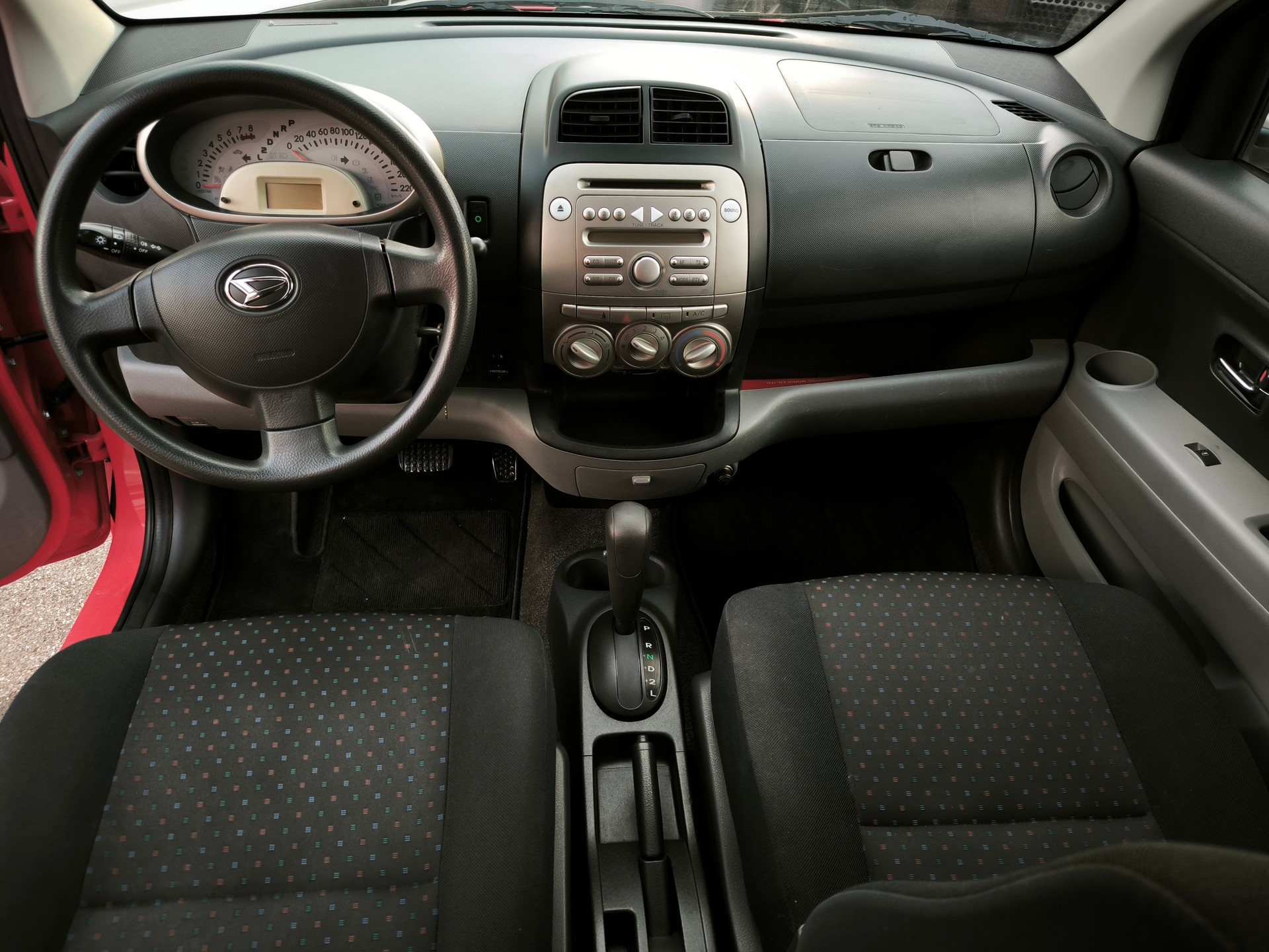DAIHATSU Sirion 1.3 Automatic-image-6