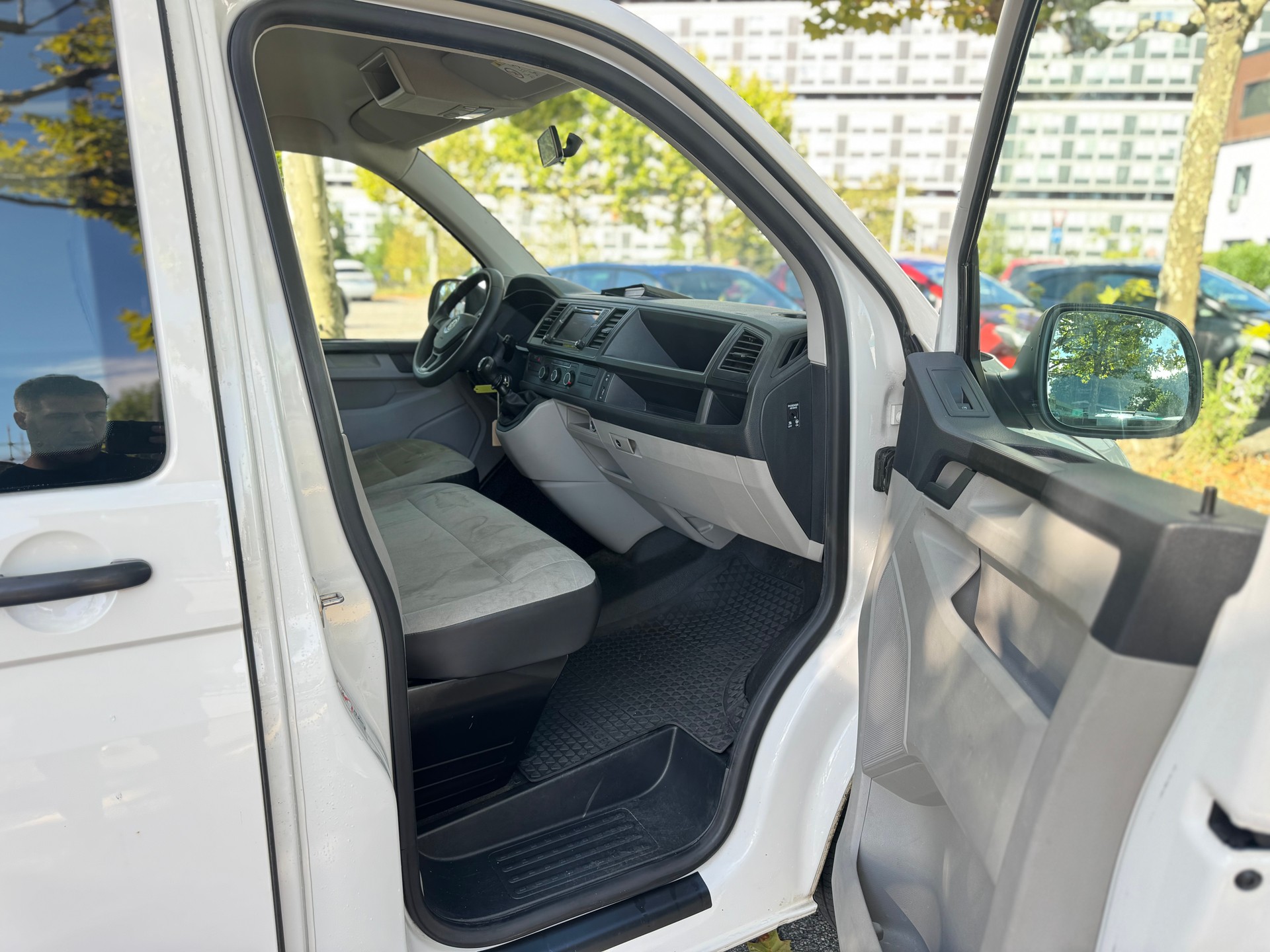 VW T6 2.0 TDI Euro 6-image-11