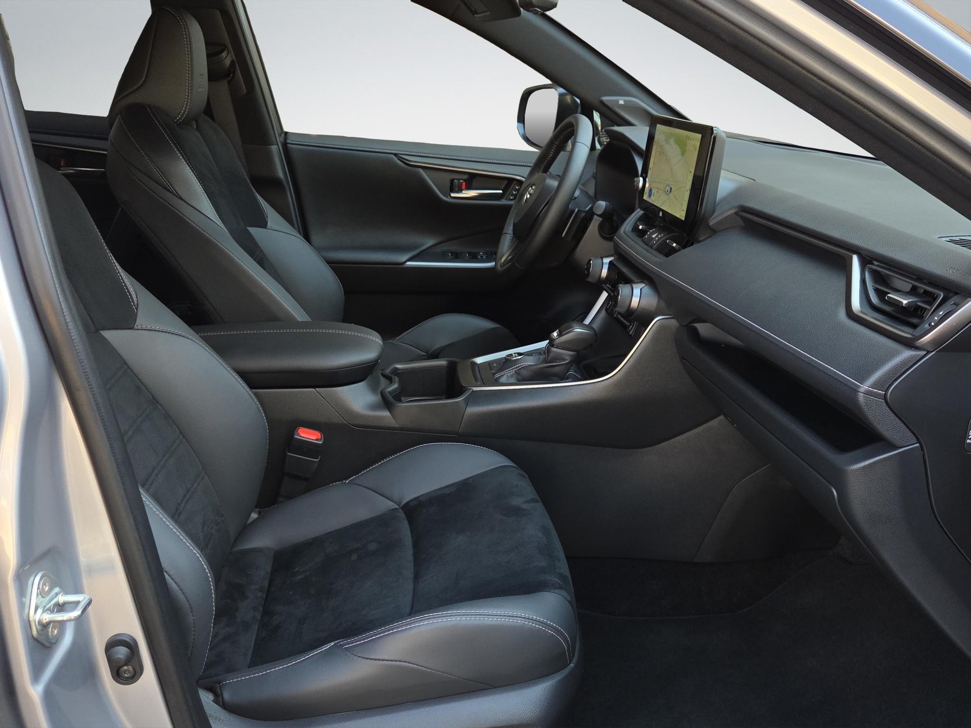 TOYOTA RAV4 2.5 Plug-In-Hybrid GR Sport-image-15
