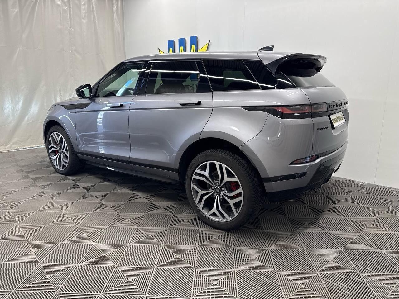 LAND ROVER Range Rover Evoque R-Dynamic D 200 MHEV SE AT9-image-1