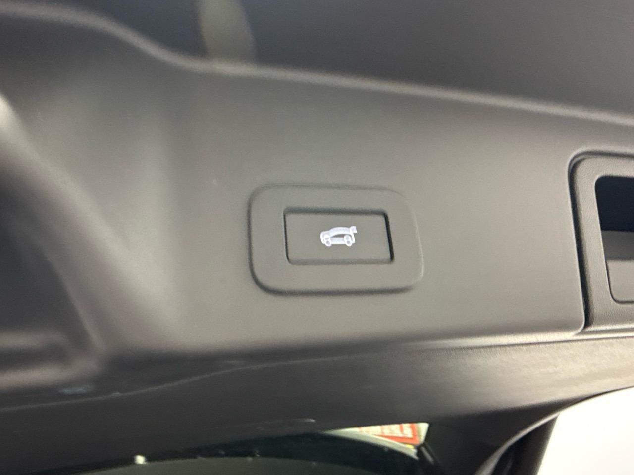 LAND ROVER Range Rover Evoque R-Dynamic D 200 MHEV SE AT9-image-13