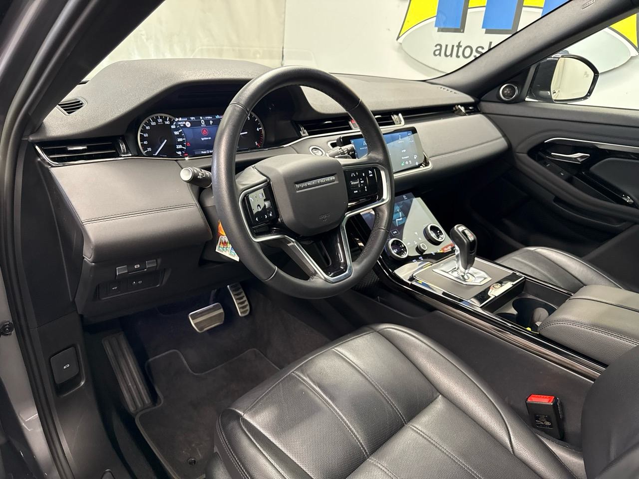 LAND ROVER Range Rover Evoque R-Dynamic D 200 MHEV SE AT9-image-2