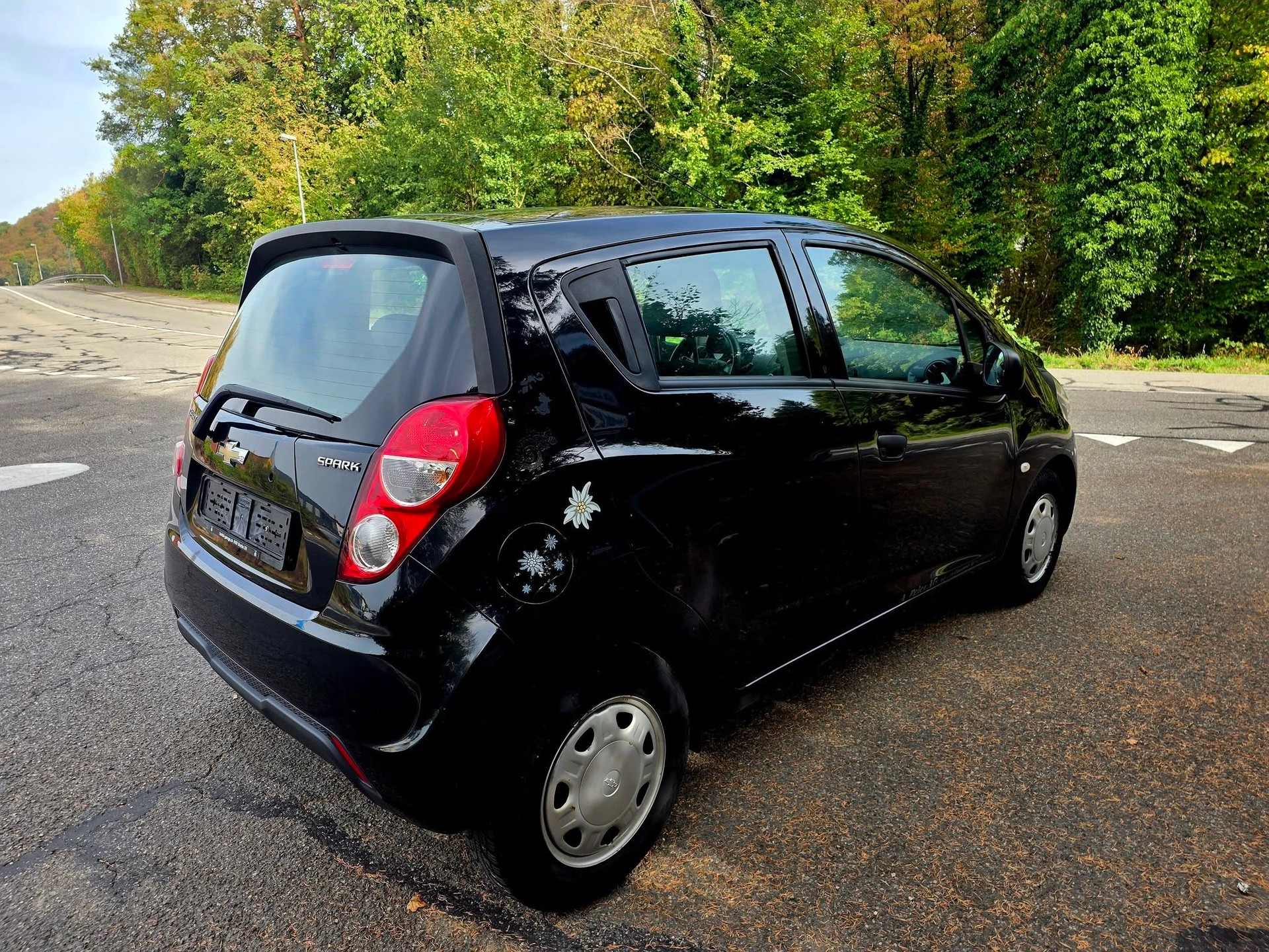 CHEVROLET Spark 1.0 LS Cool-image-4