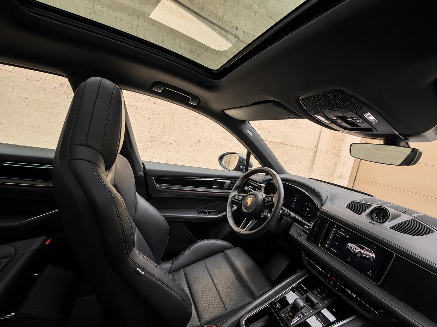PORSCHE 4-image-3