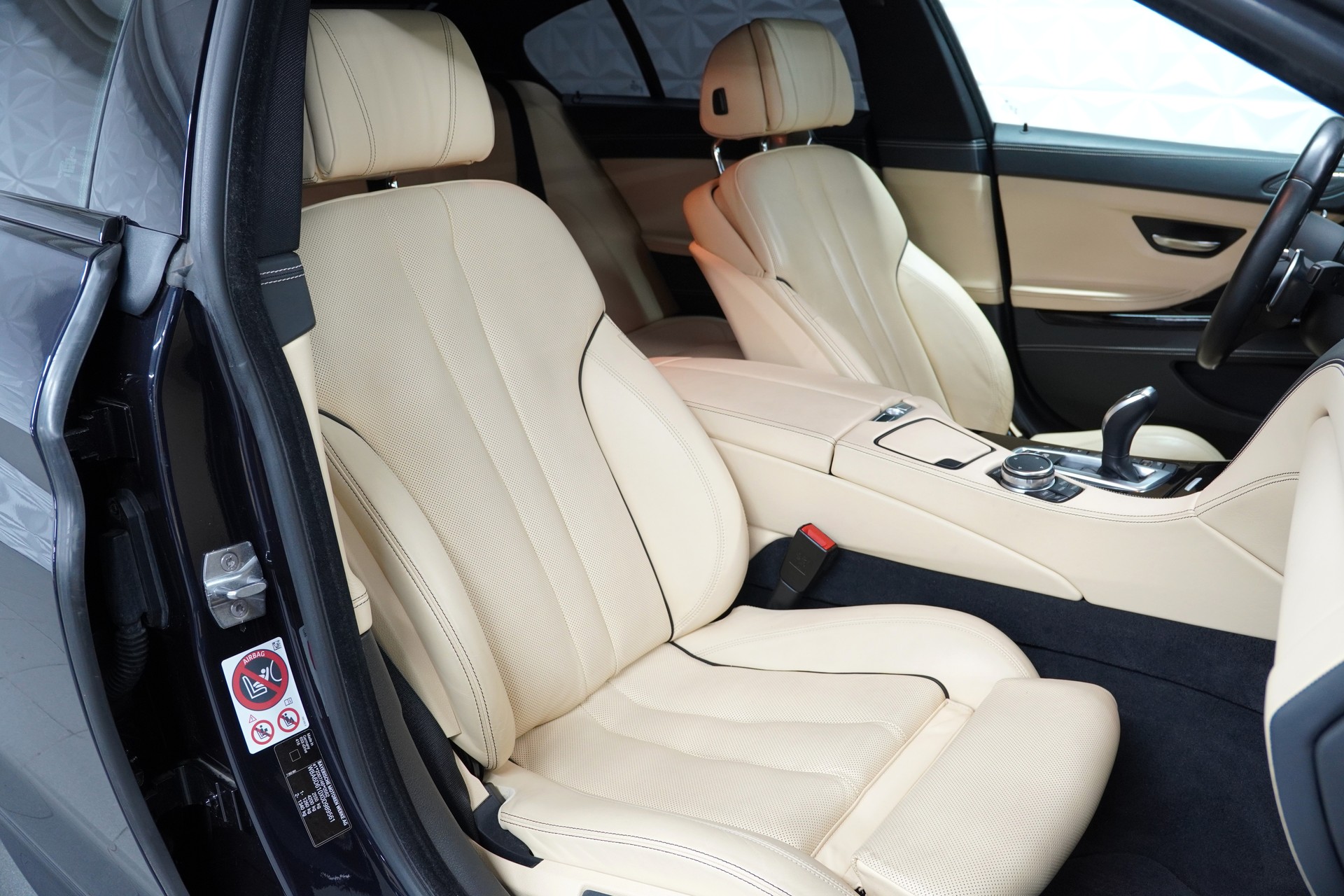 BMW 650i Gran Coupé xDrive-image-11