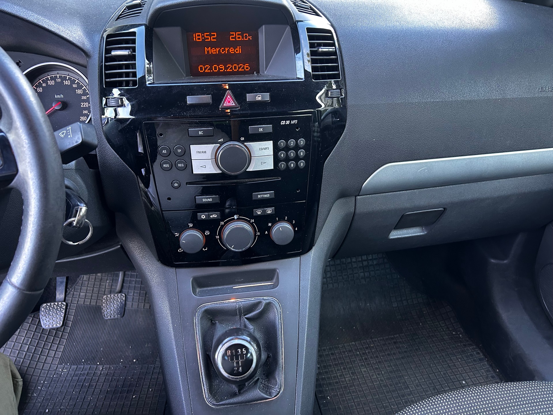 OPEL Zafira 1.8i 16V opc-image-13