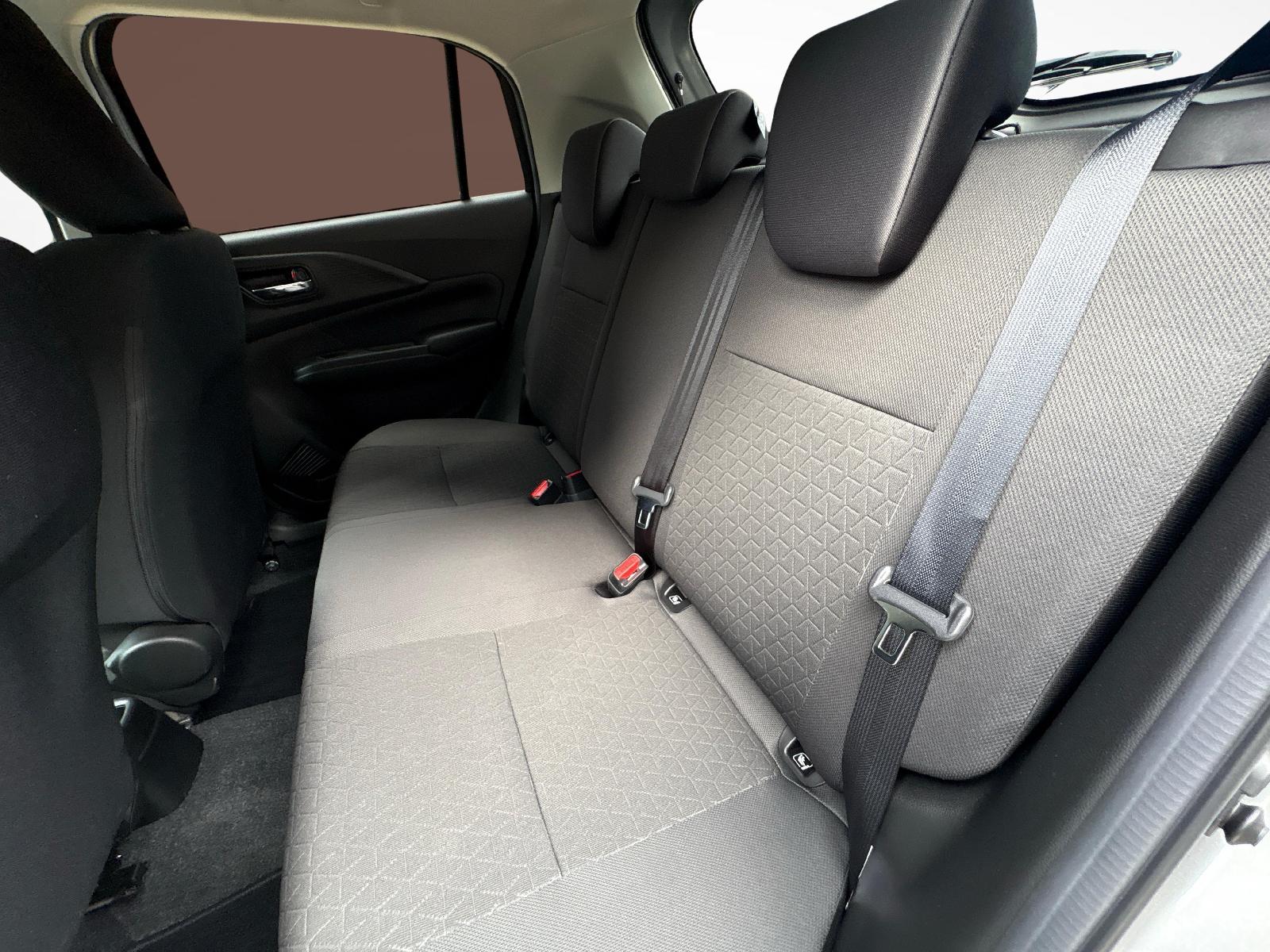 SUZUKI Swift 1.2 Sakura Top Hybrid-image-10