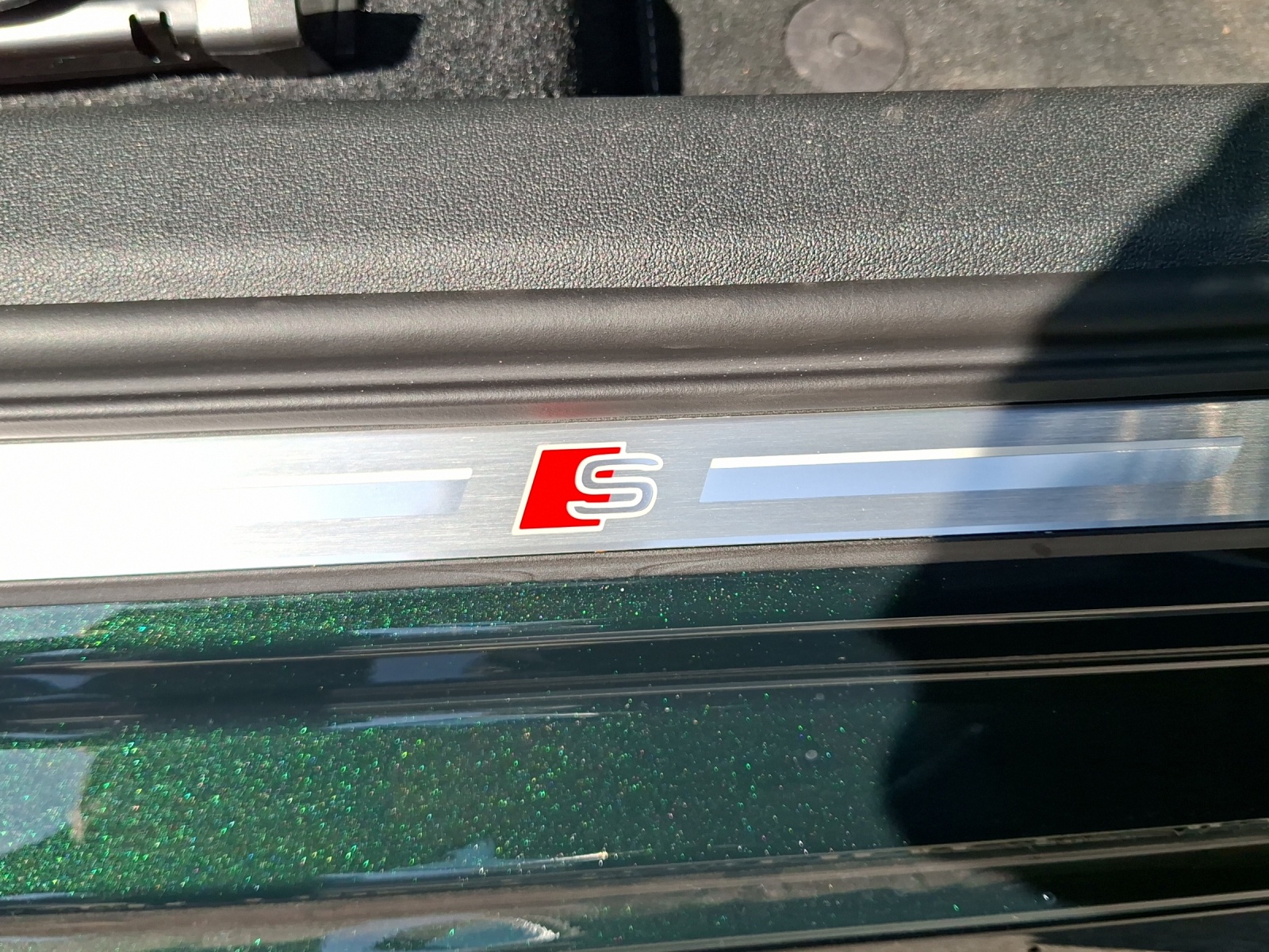 AUDI S3 Sportback 2.0 TFSI quattro S-tronic-image-15
