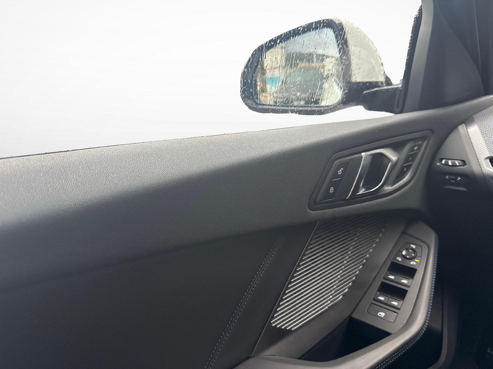 BMW 123 xDrive-image-14