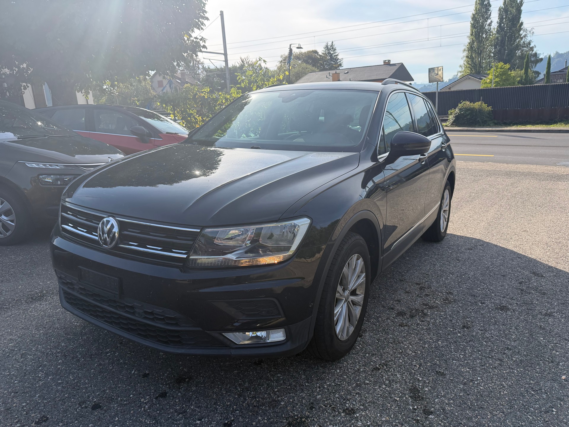VW Tiguan 2.0 TDI SCR Comfortline 4Motion DSG-image-2