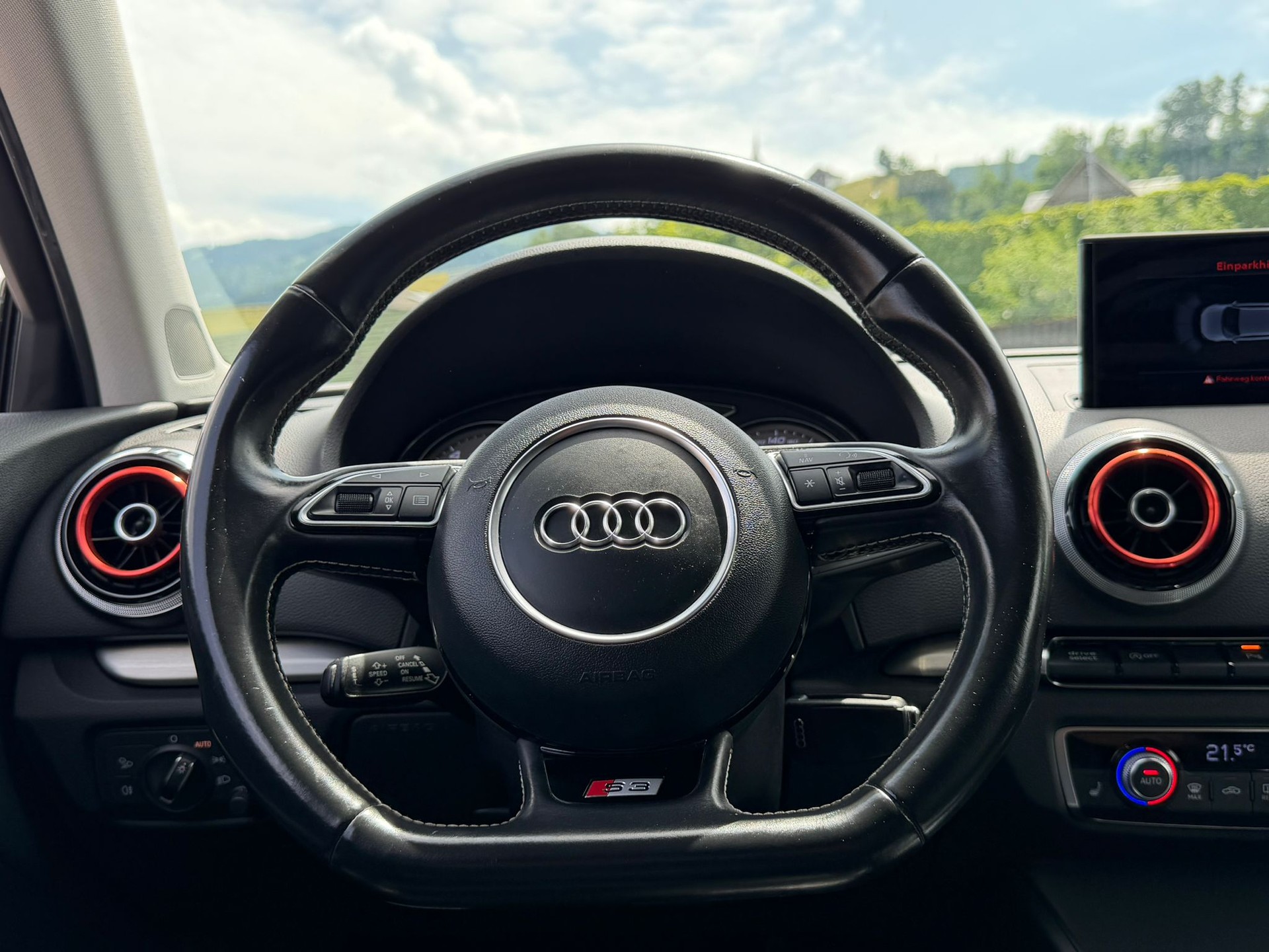AUDI S3 Limousine 2.0 TFSI quattro S-tronic White&Black Edition-image-9