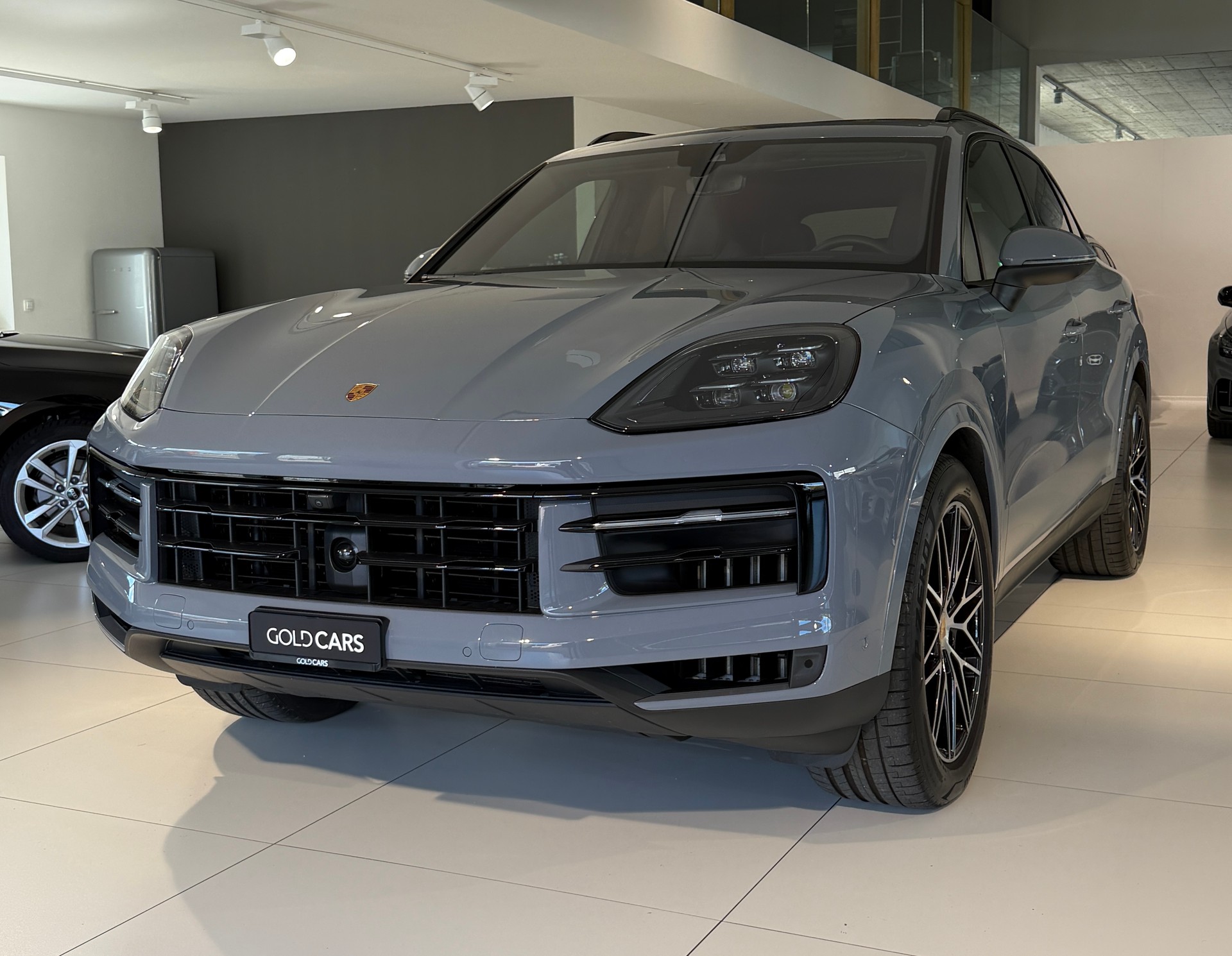PORSCHE Cayenne S Tiptronic-image-2
