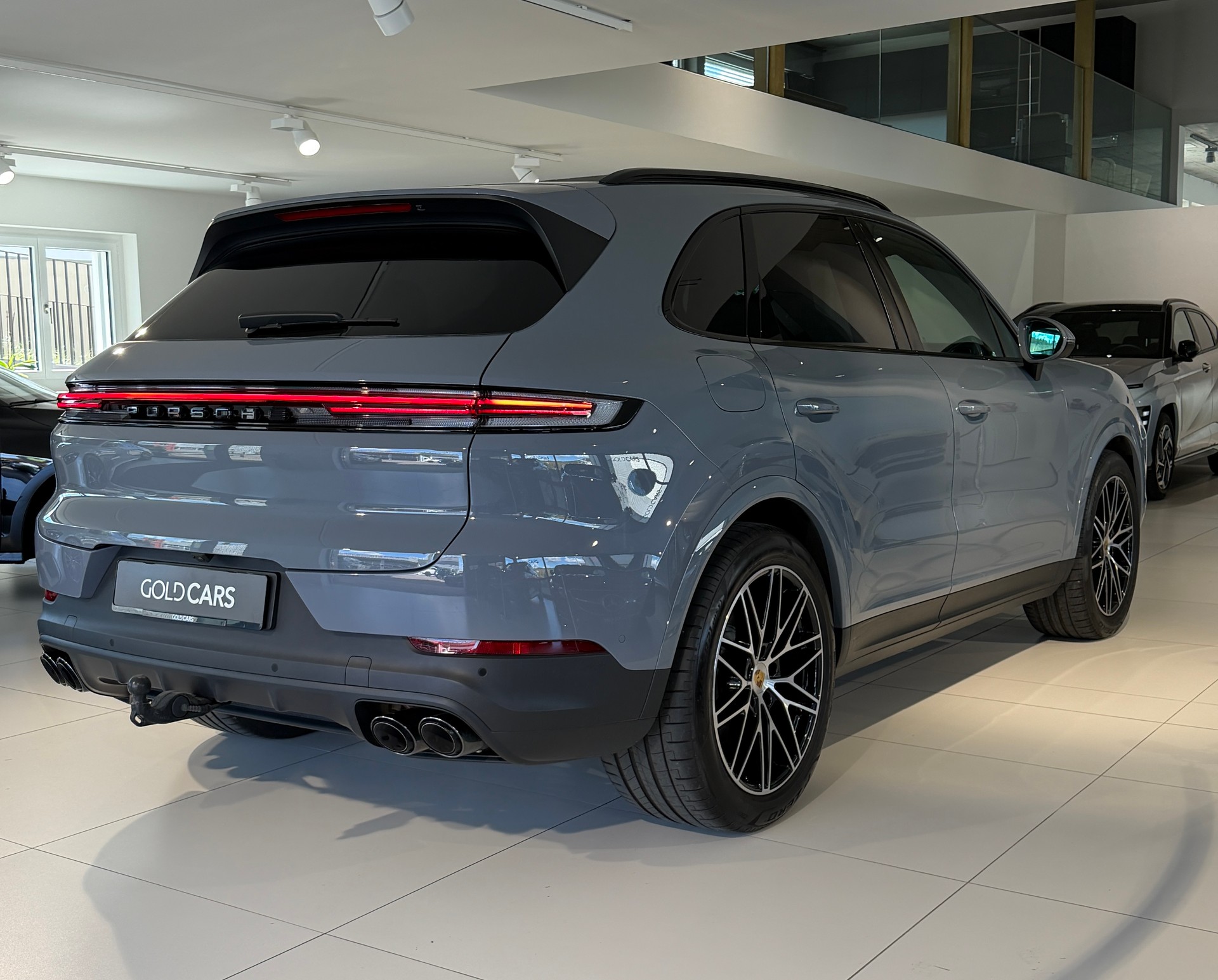 PORSCHE Cayenne S Tiptronic-image-7