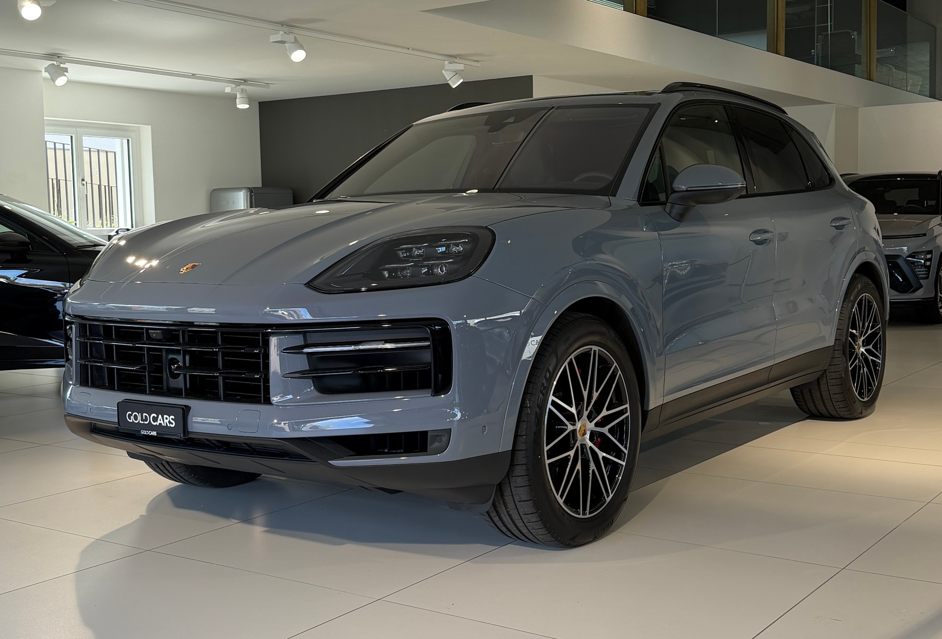 PORSCHE Cayenne S Tiptronic-image-3