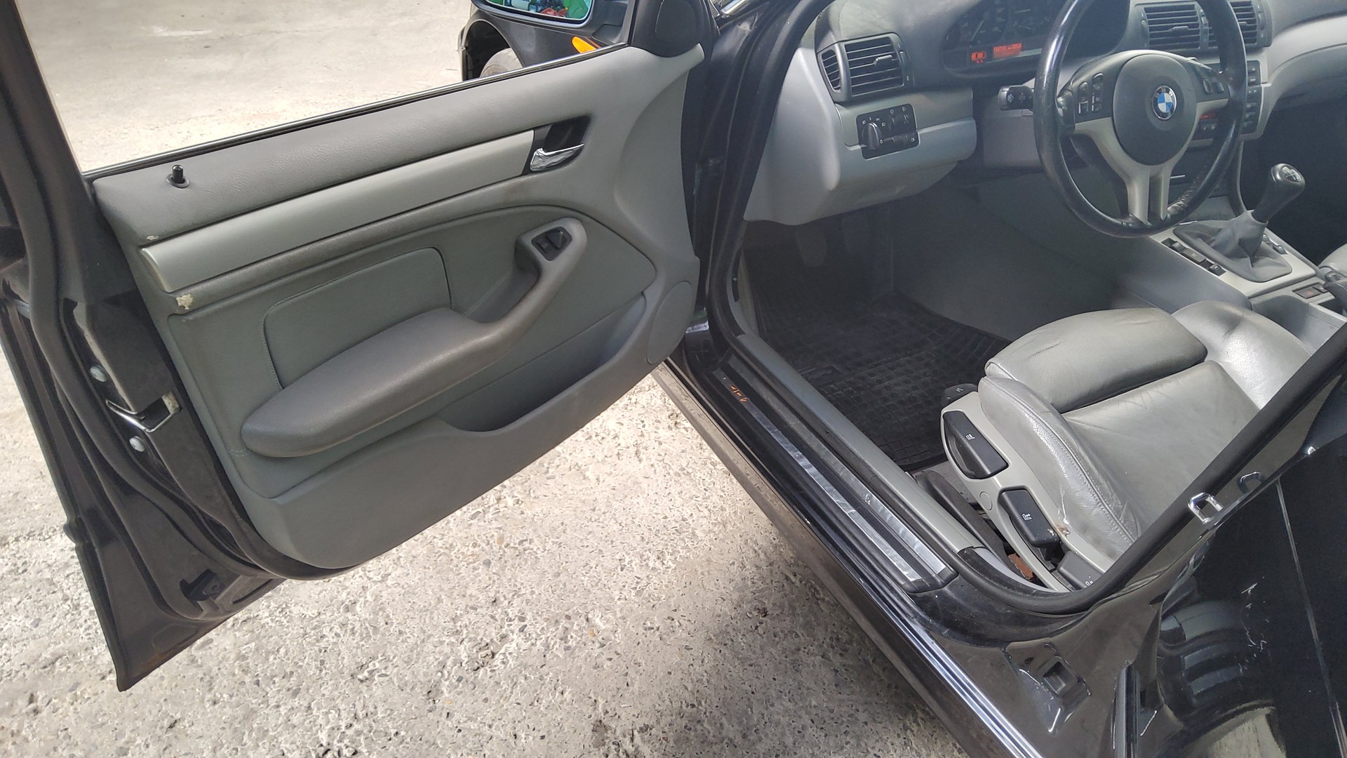 BMW 330xd Touring-image-7