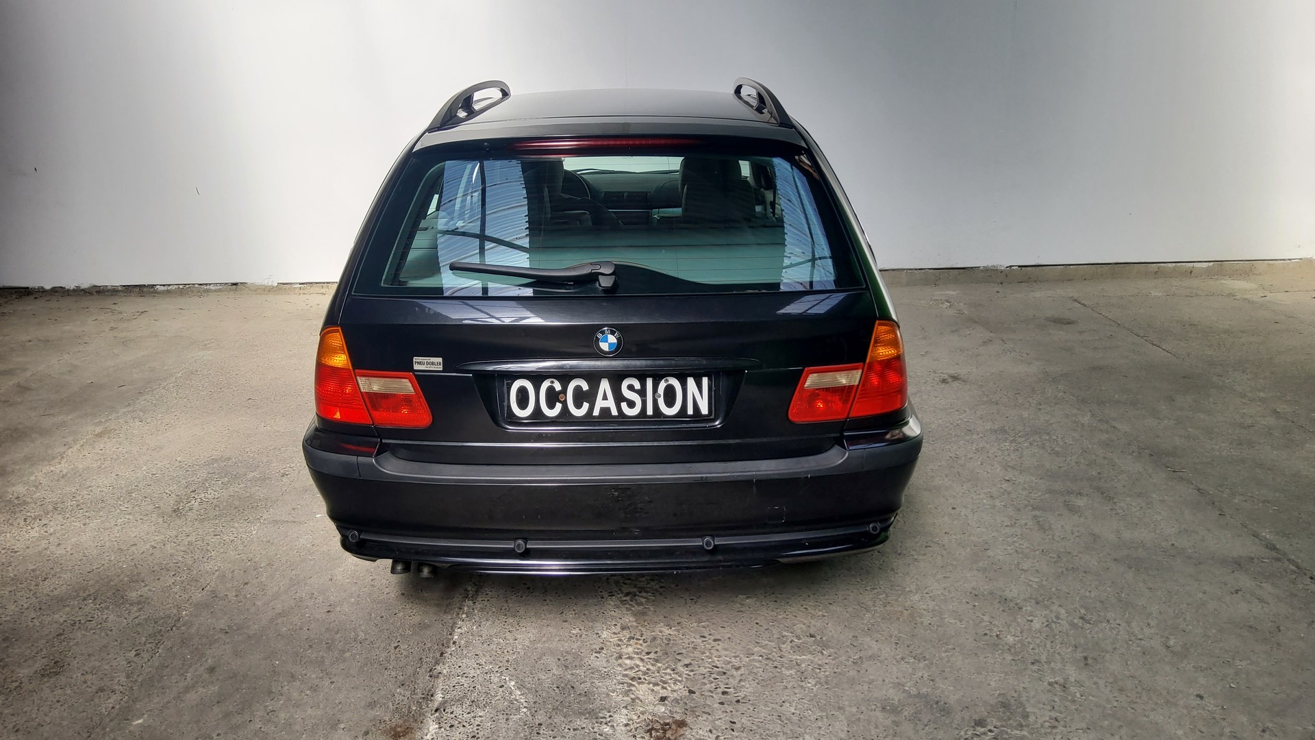 BMW 330xd Touring-image-10