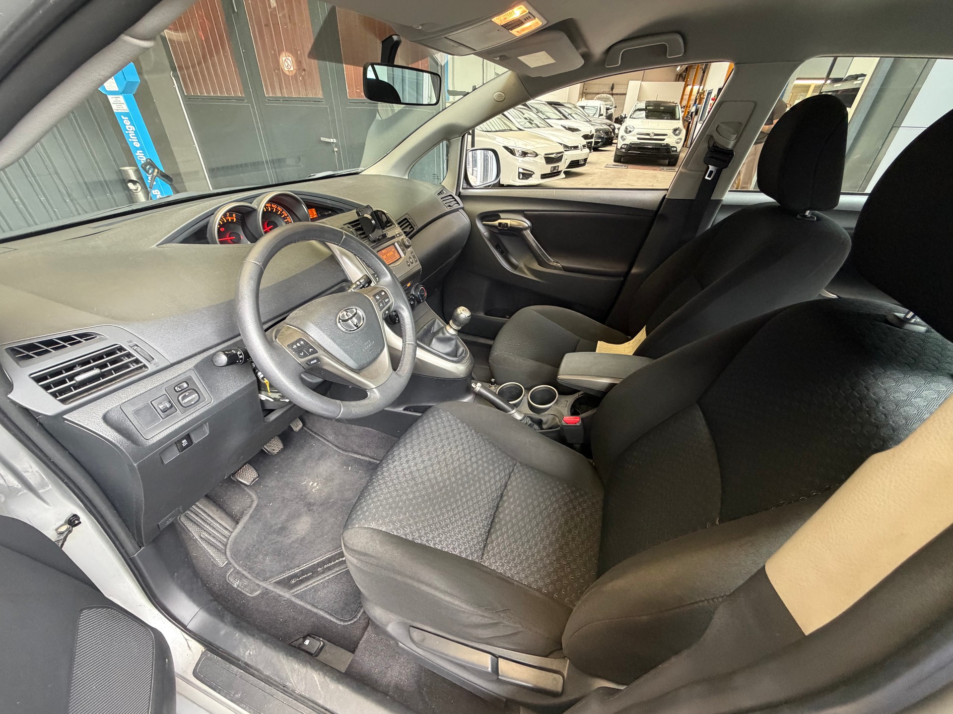 TOYOTA Verso 1.8 Linea Luna-image-7