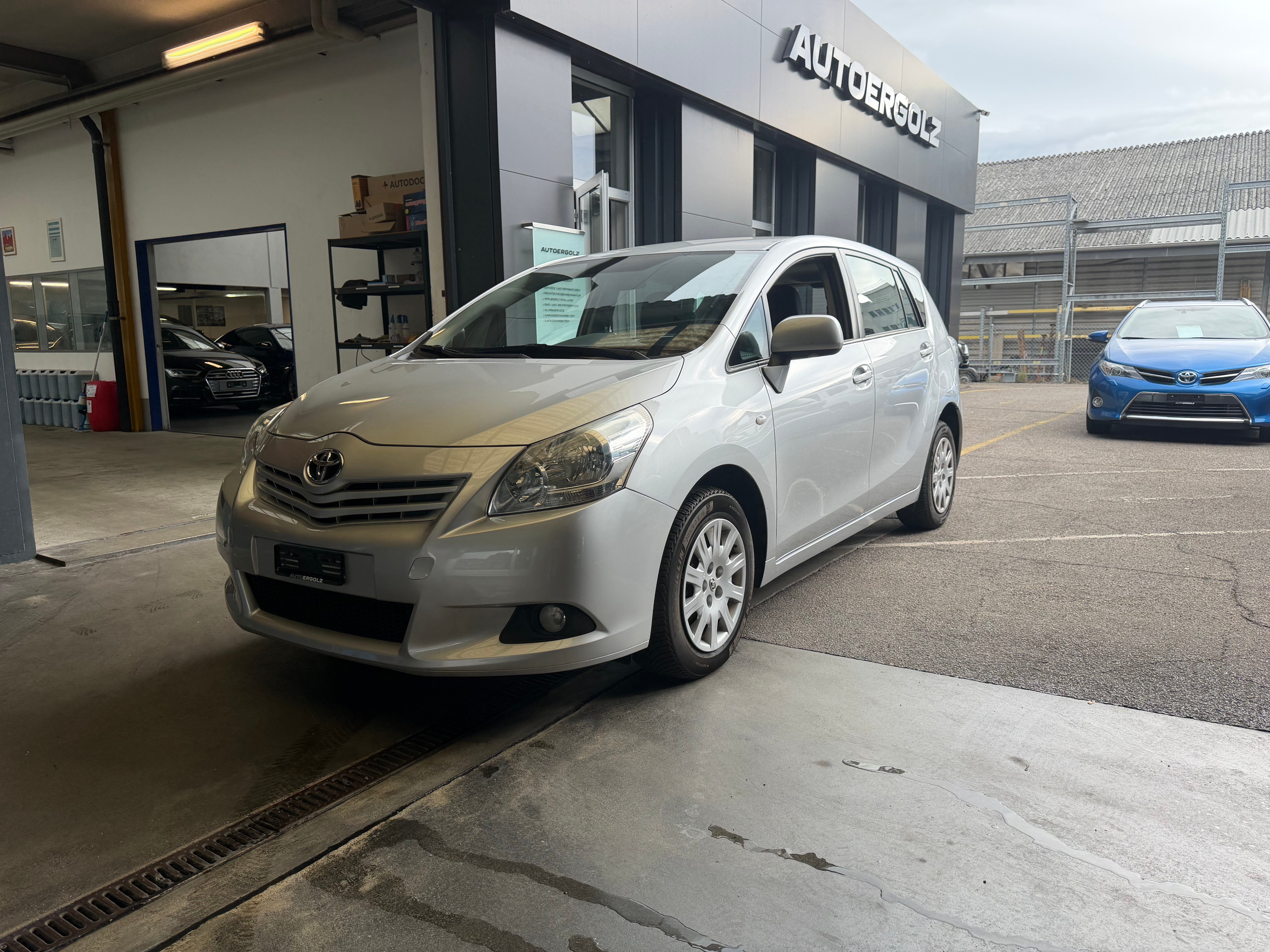 Car photo