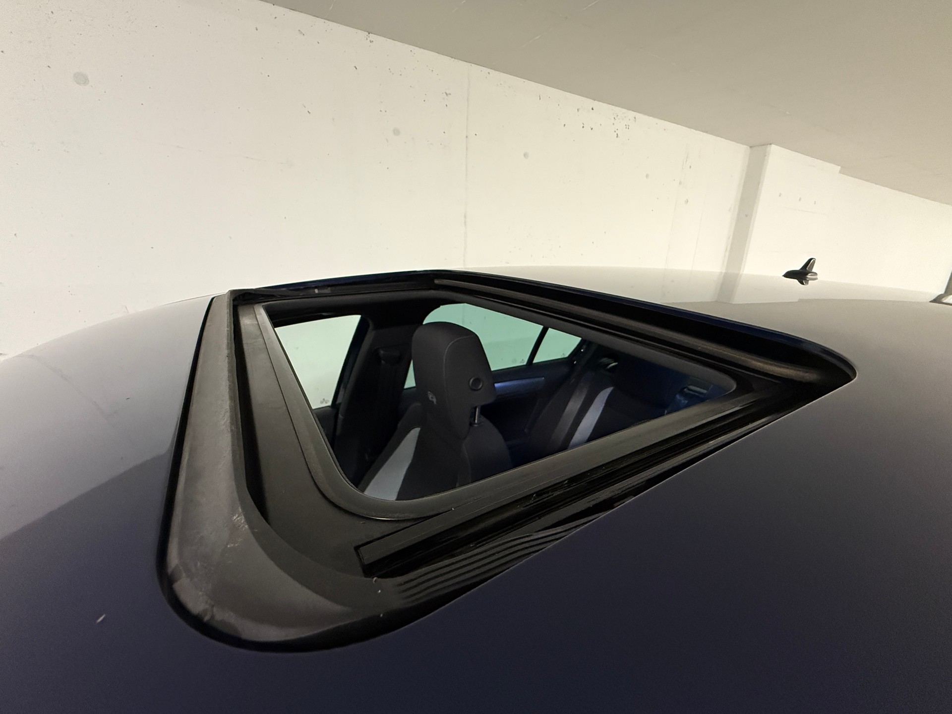 VW Golf IV R 4 Motion 2.0 TSI DSG-image-5