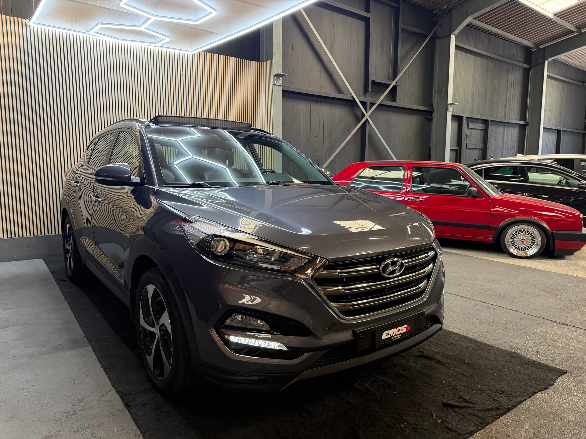 HYUNDAI Tucson 2.0 CRDI Plena 4WD Automatic **AHK** 1900-image-2