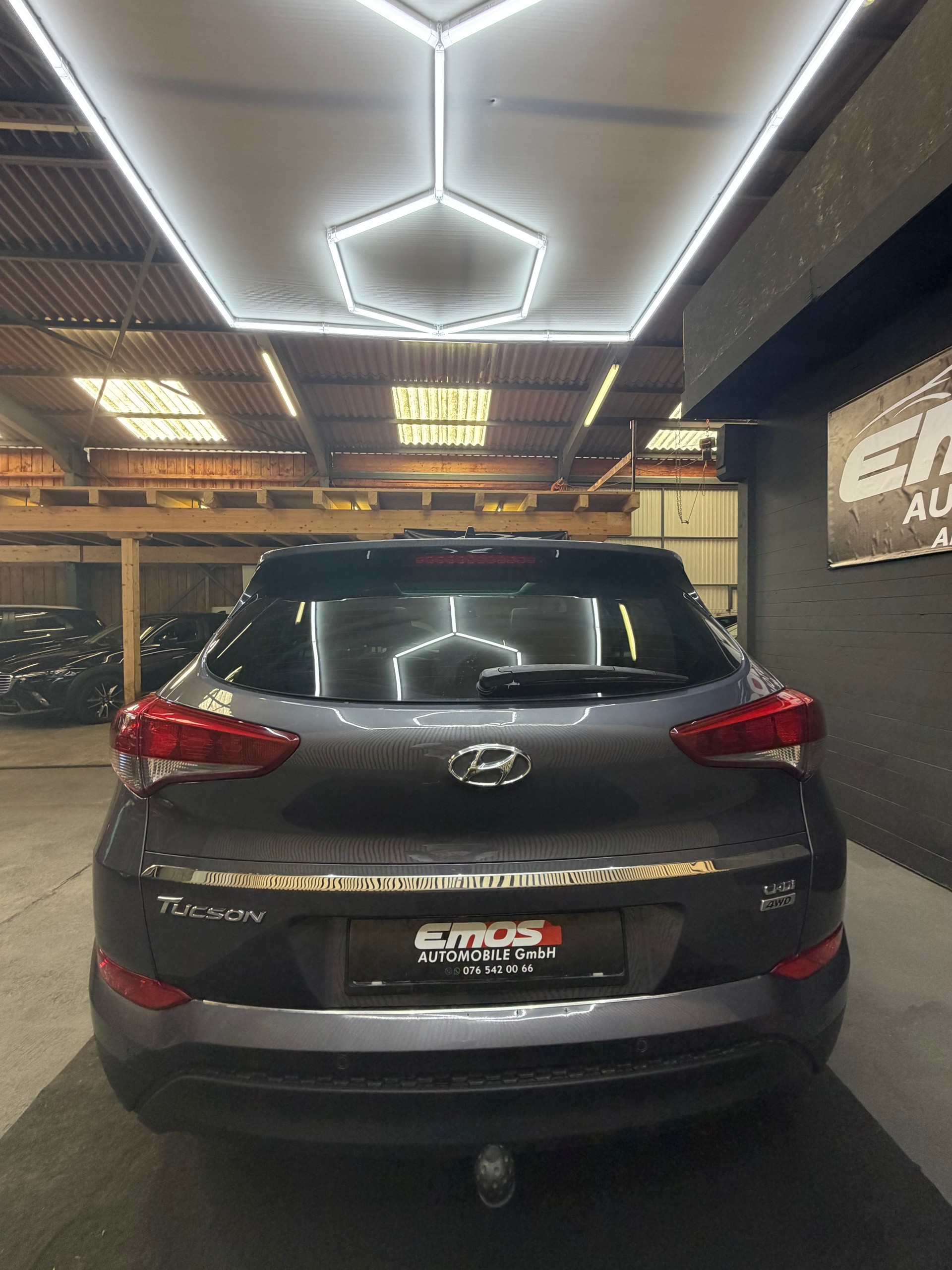 HYUNDAI Tucson 2.0 CRDI Plena 4WD Automatic **AHK** 1900-image-4