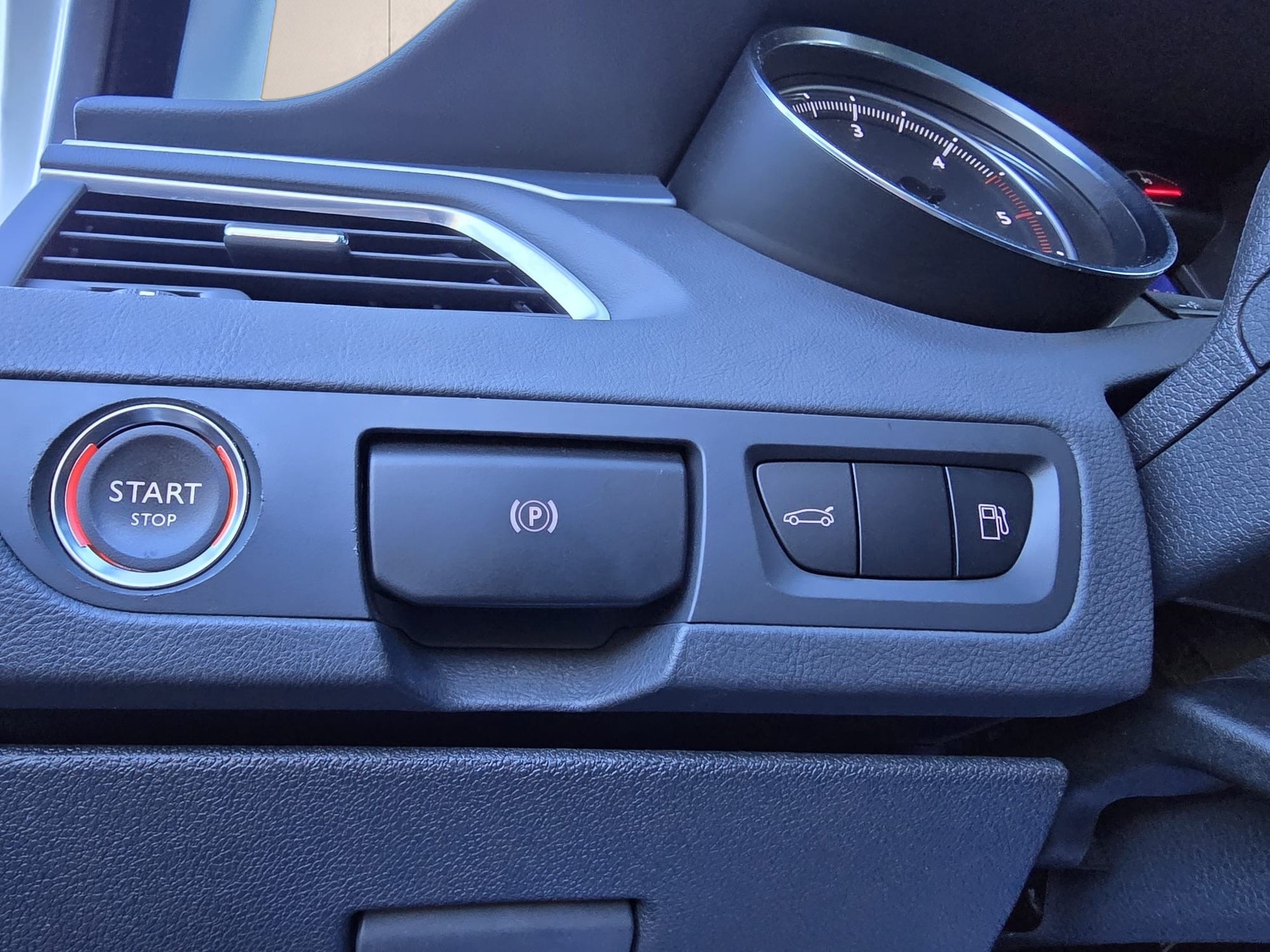 PEUGEOT 508 SW 2.2 HDI GT Automatic-image-13
