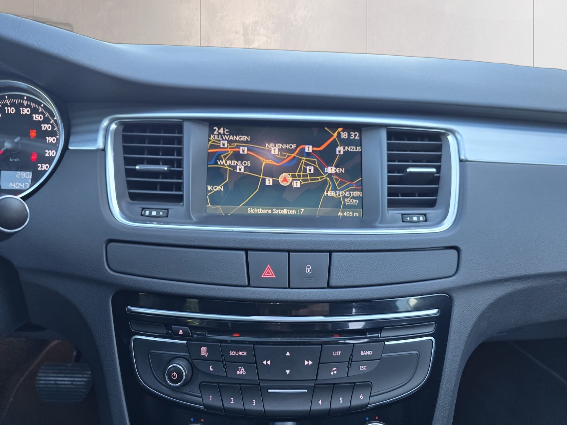 PEUGEOT 508 SW 2.2 HDI GT Automatic-image-10