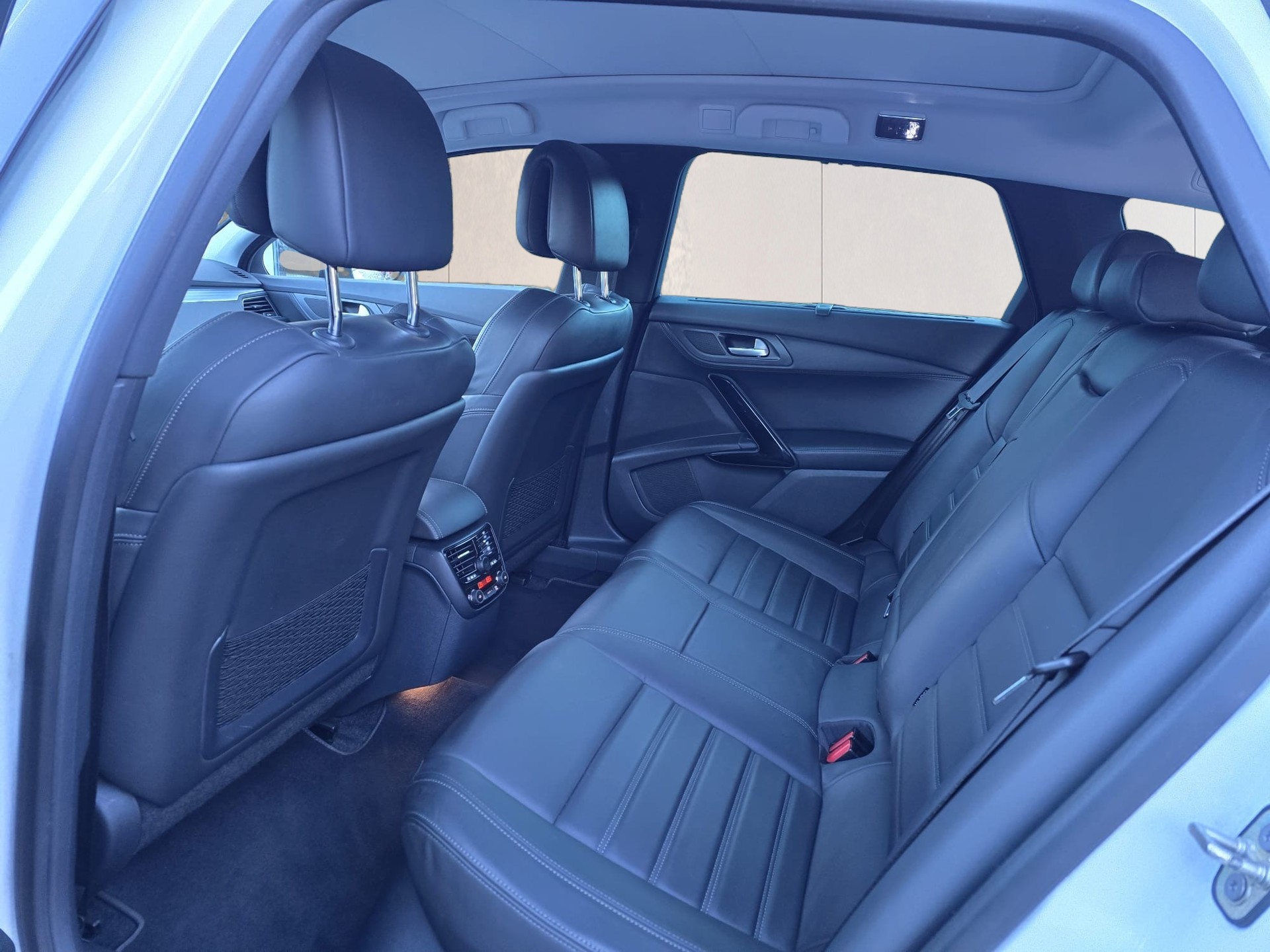 PEUGEOT 508 SW 2.2 HDI GT Automatic-image-19