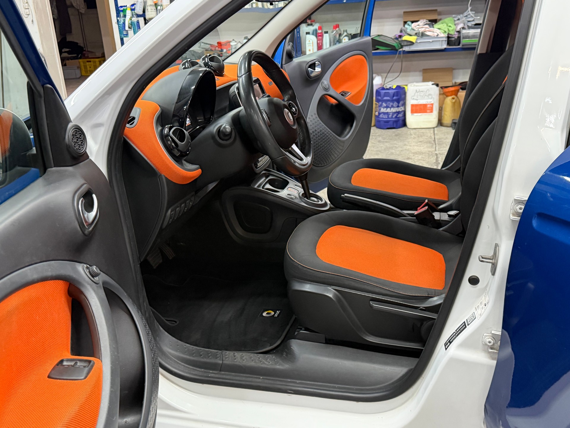 SMART forfour passion twinmatic-image-12