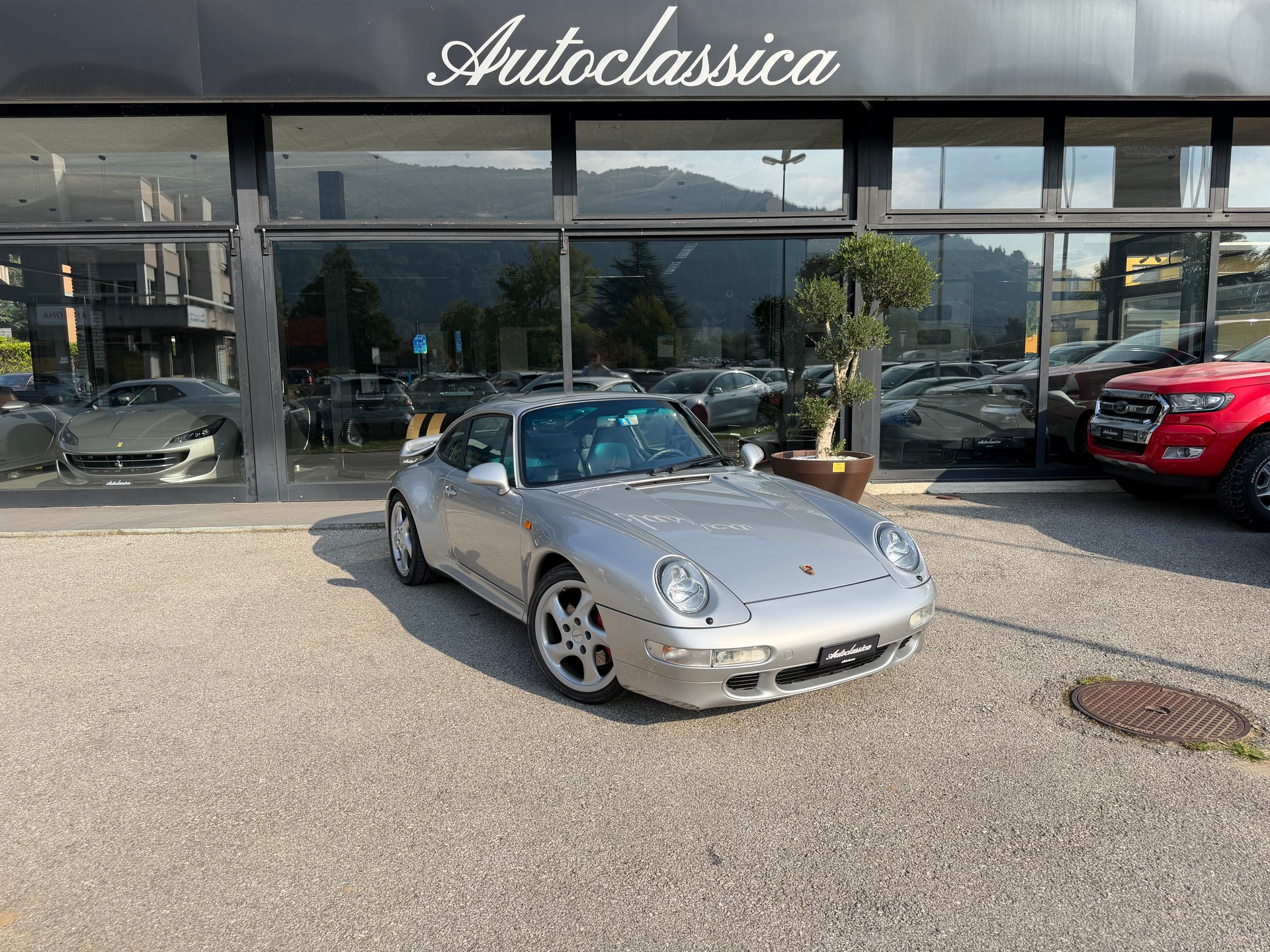 PORSCHE 911 Turbo